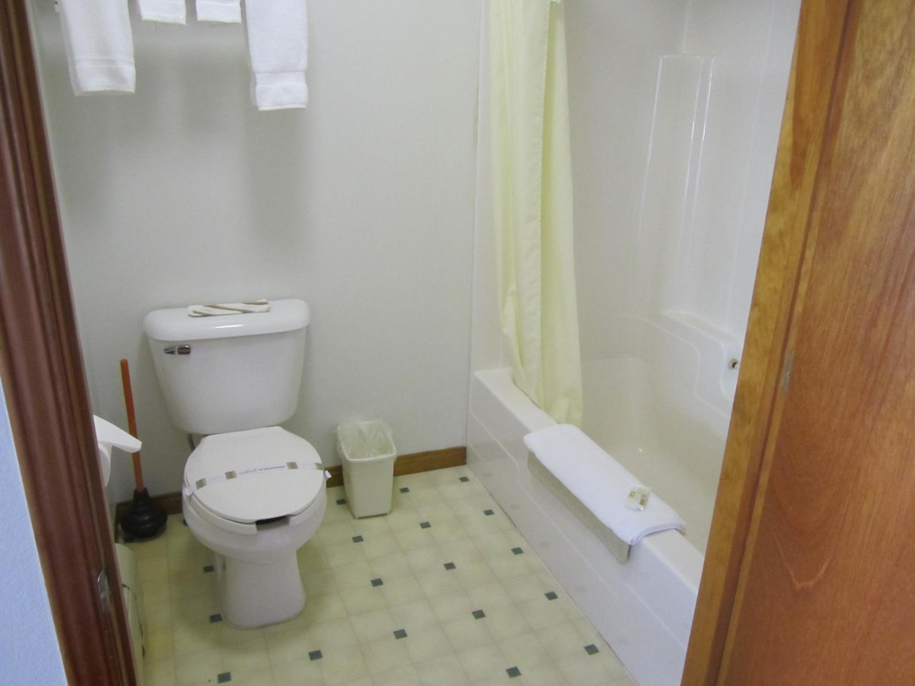 Standard King Room photo 2