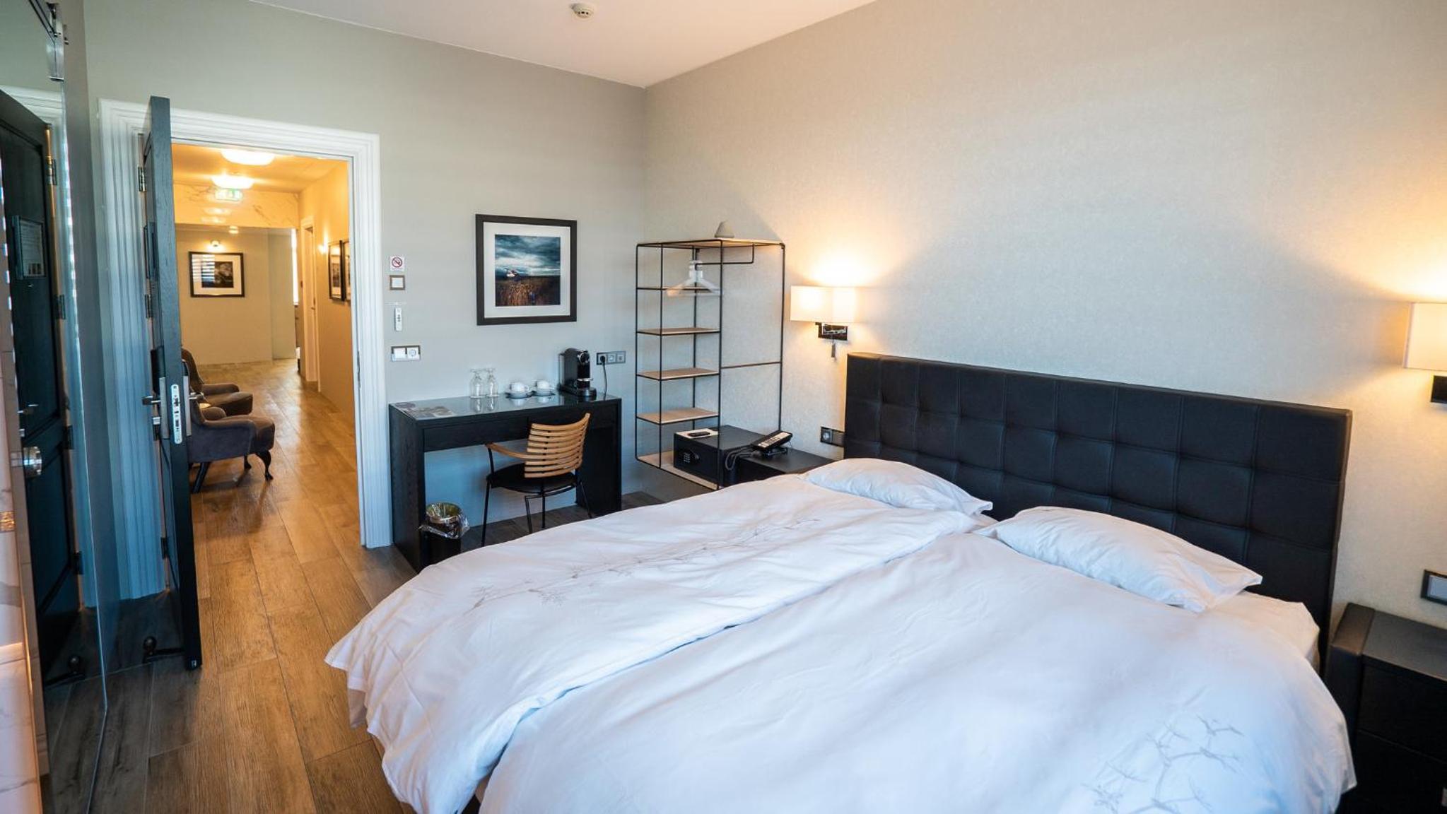 Deluxe Double or Twin Room - Photo 2