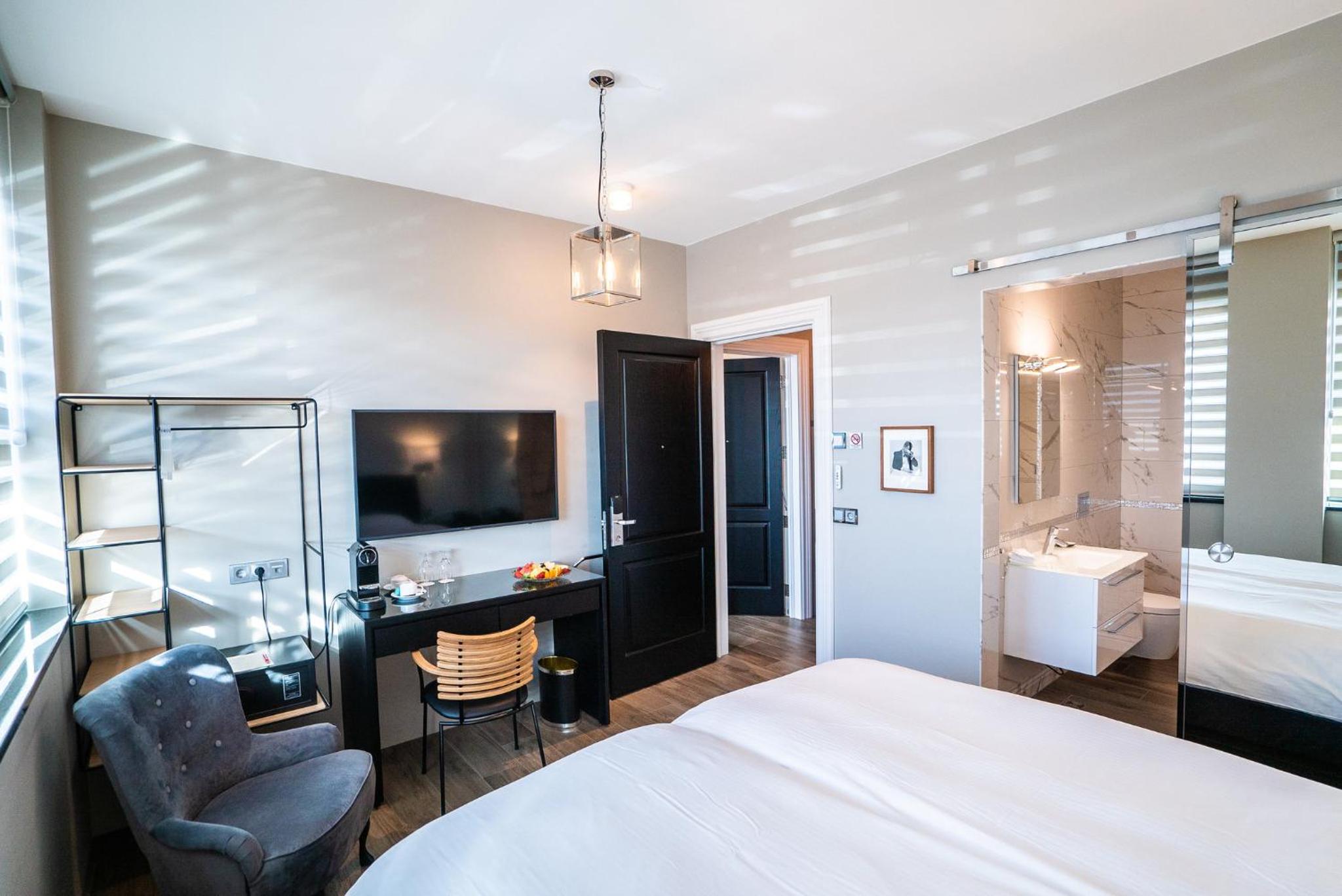 Deluxe Double or Twin Room - Photo 1