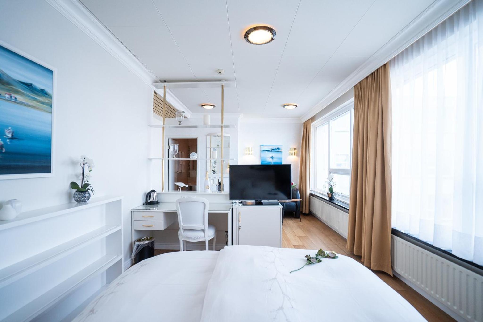 Junior Suite - Photo 8