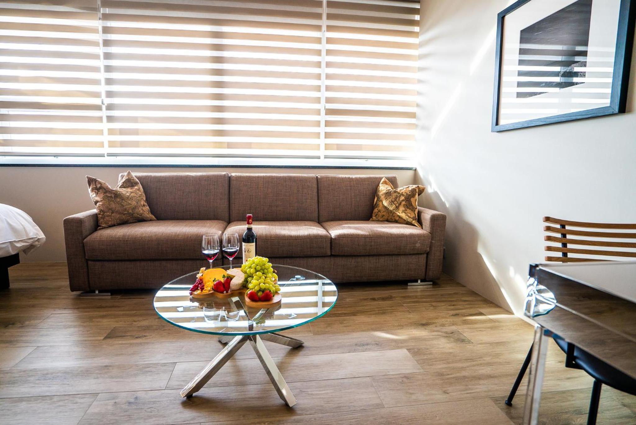 Family Room - Photo 4