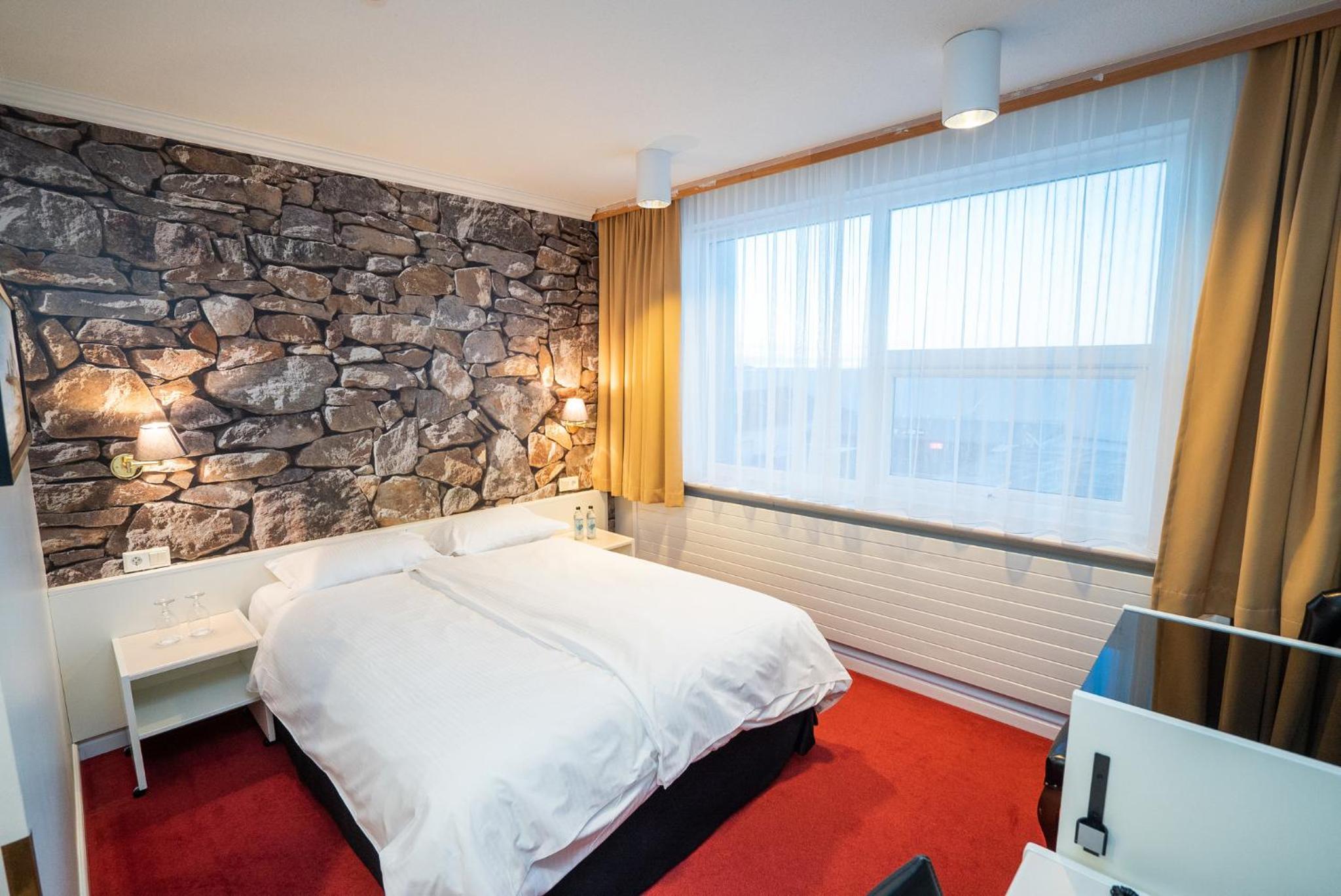 Double Room - Photo 2