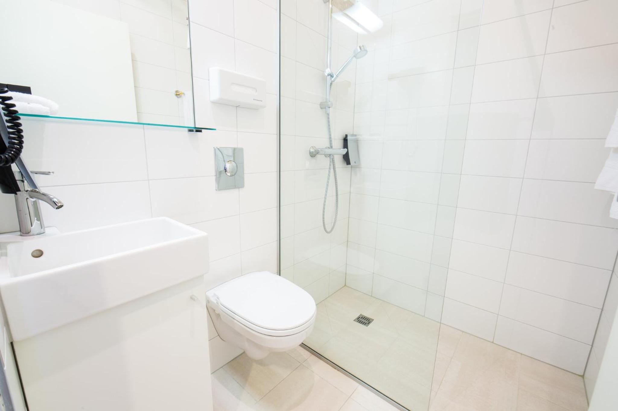 Double Room - Photo 5