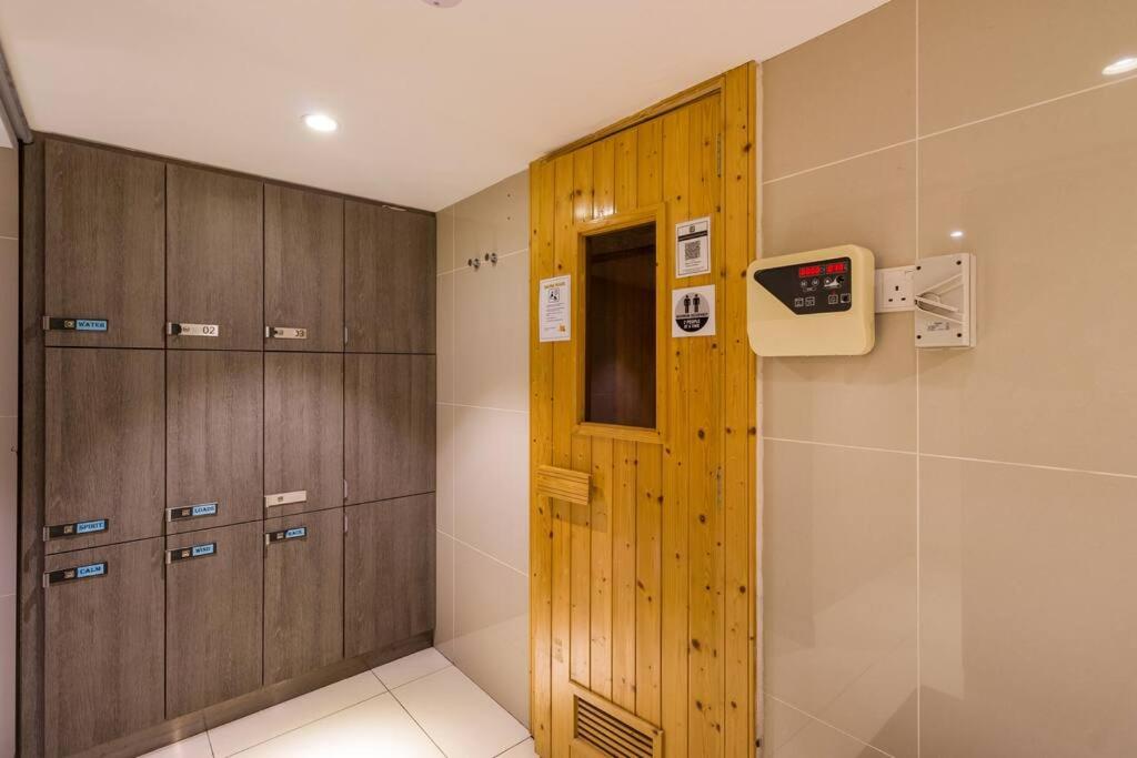 Studio Apartment photo 2