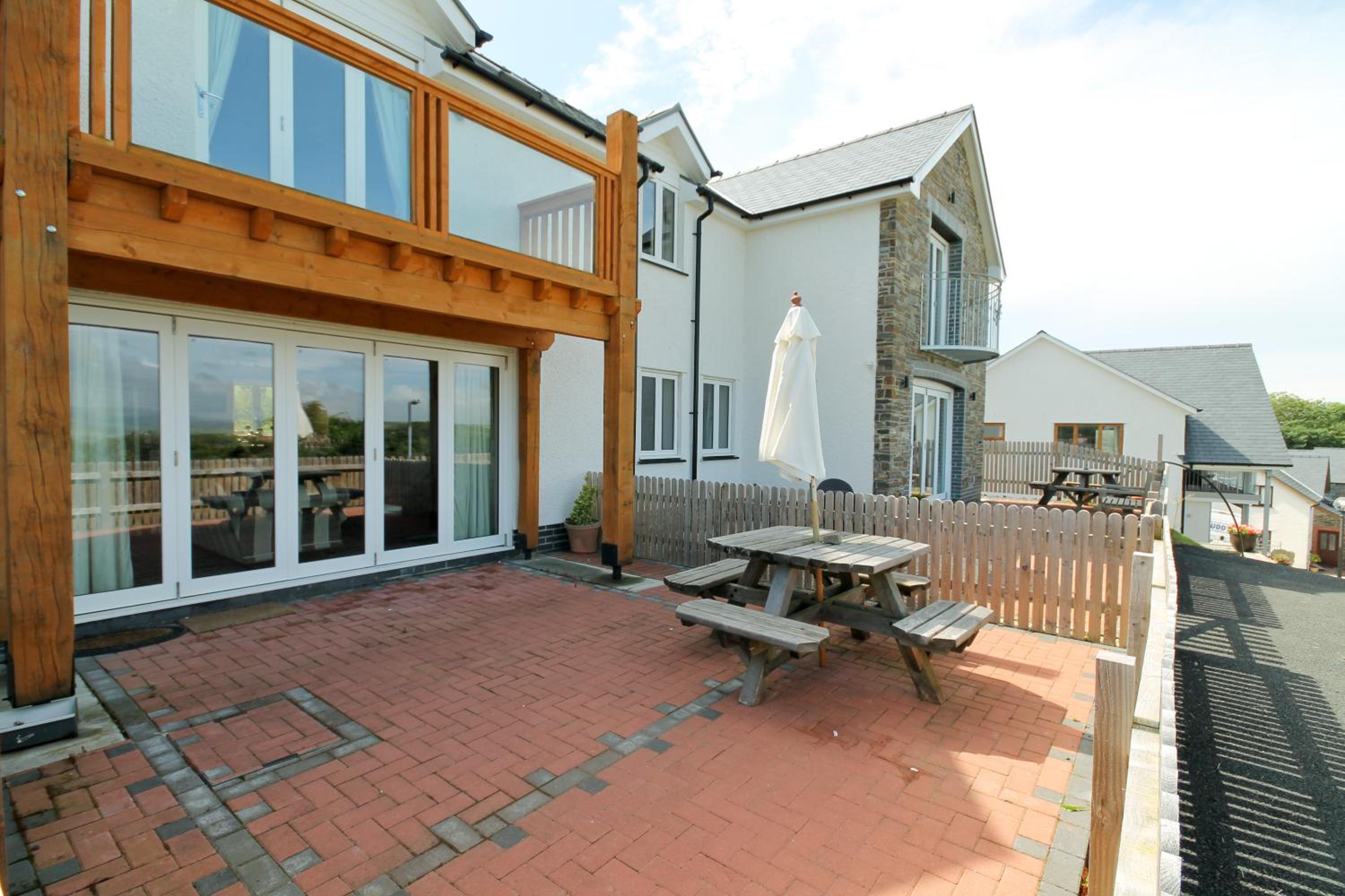 Three-Bedroom House - Photo 35