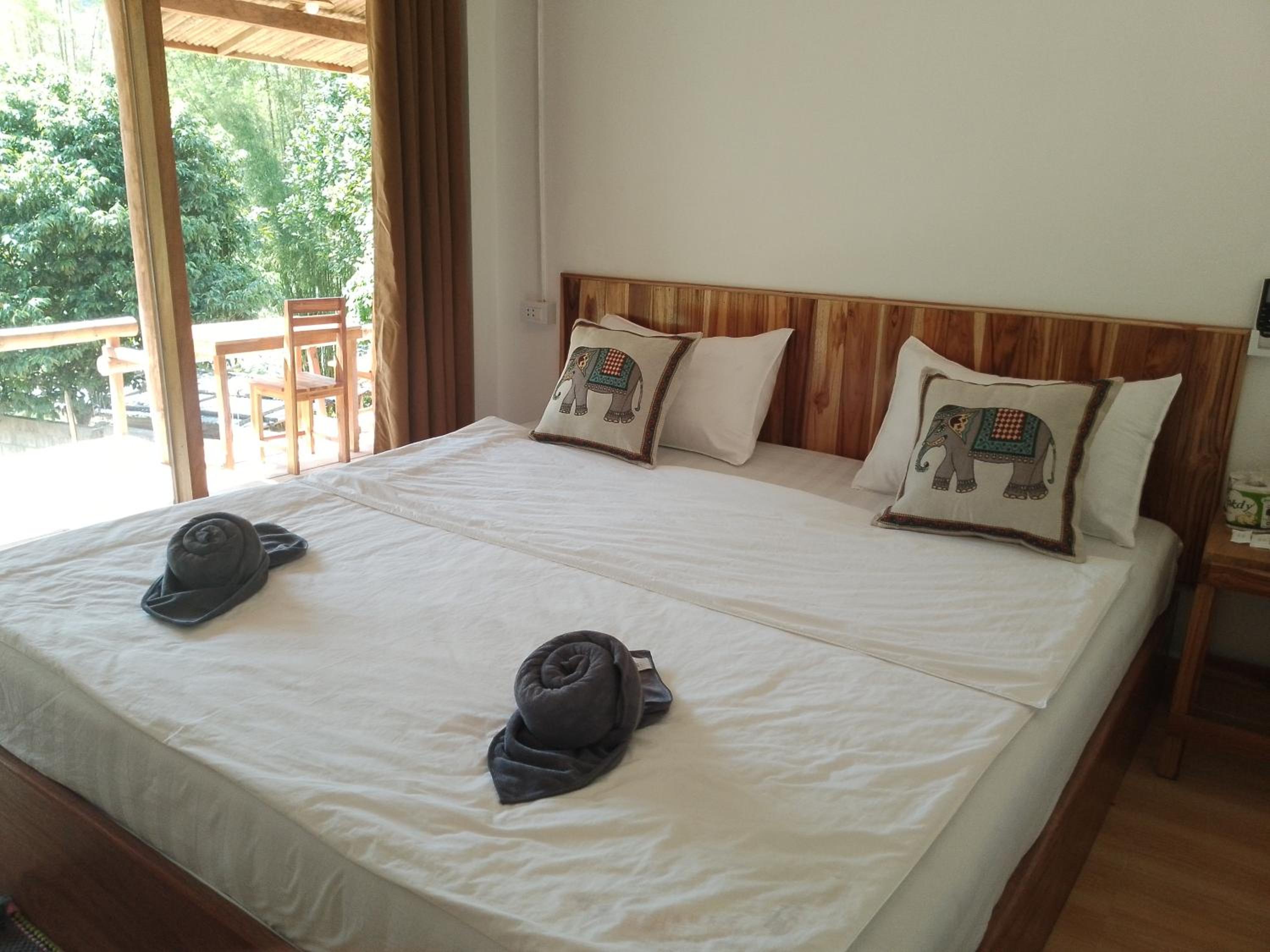 King Room with Mountain View
