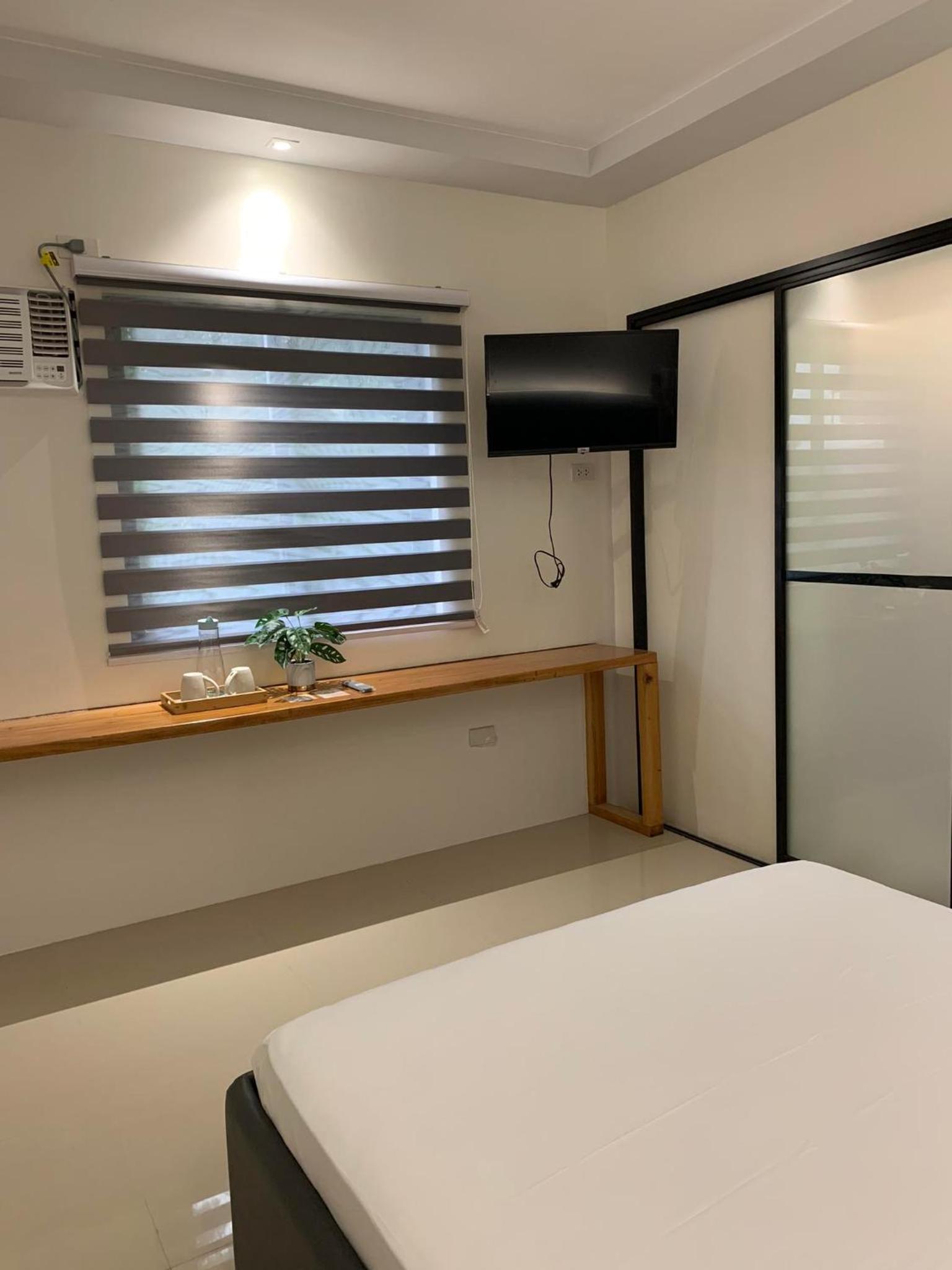 Deluxe Double Room (2 Adults + 1 Child) photo 3