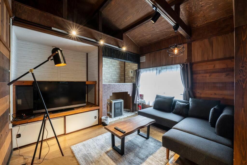 Three-Bedroom Apartment photo 1