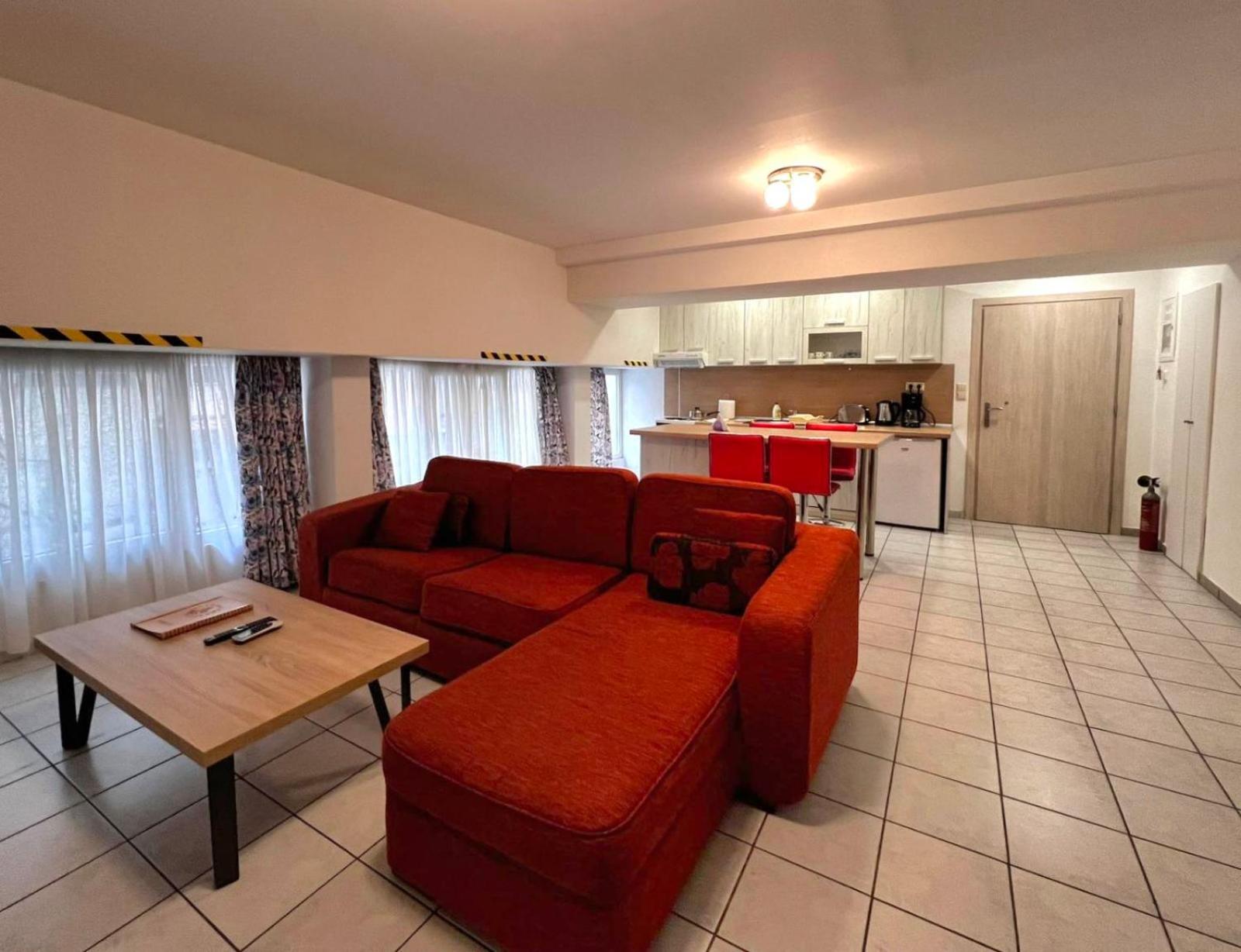 Studio Apartment