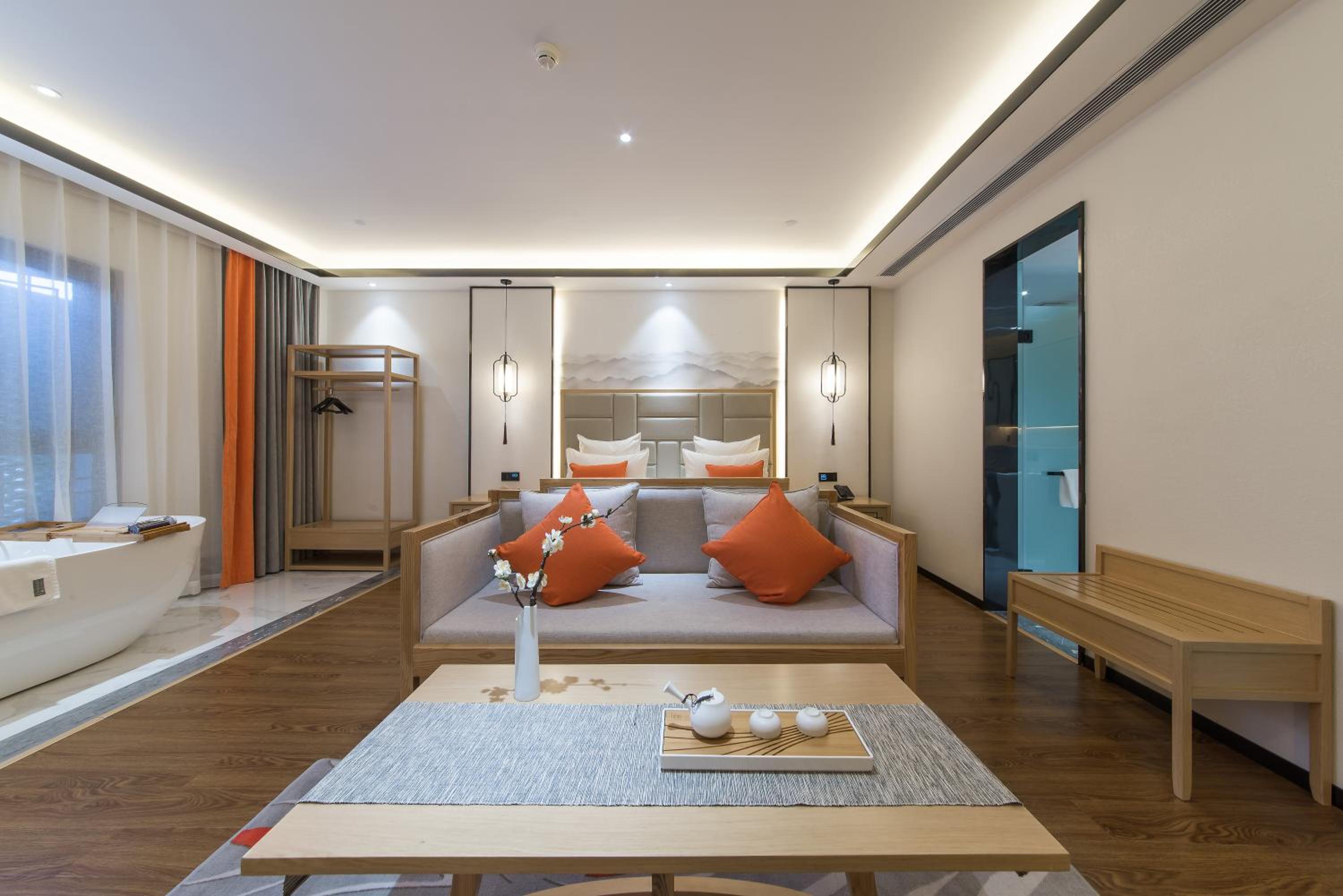 Premium Queen Room photo 2