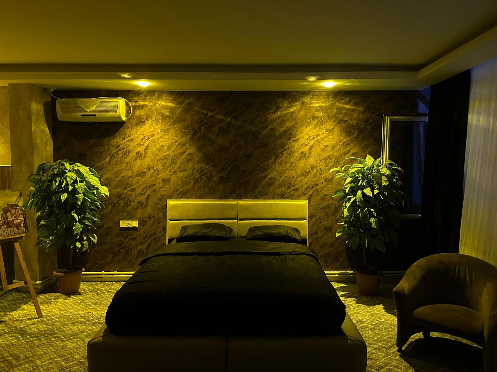 Large Double Room - Photo 35