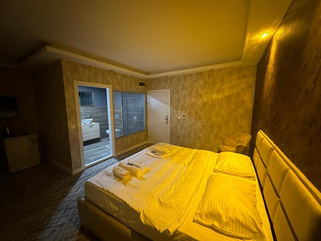 Large Double Room - Photo 34