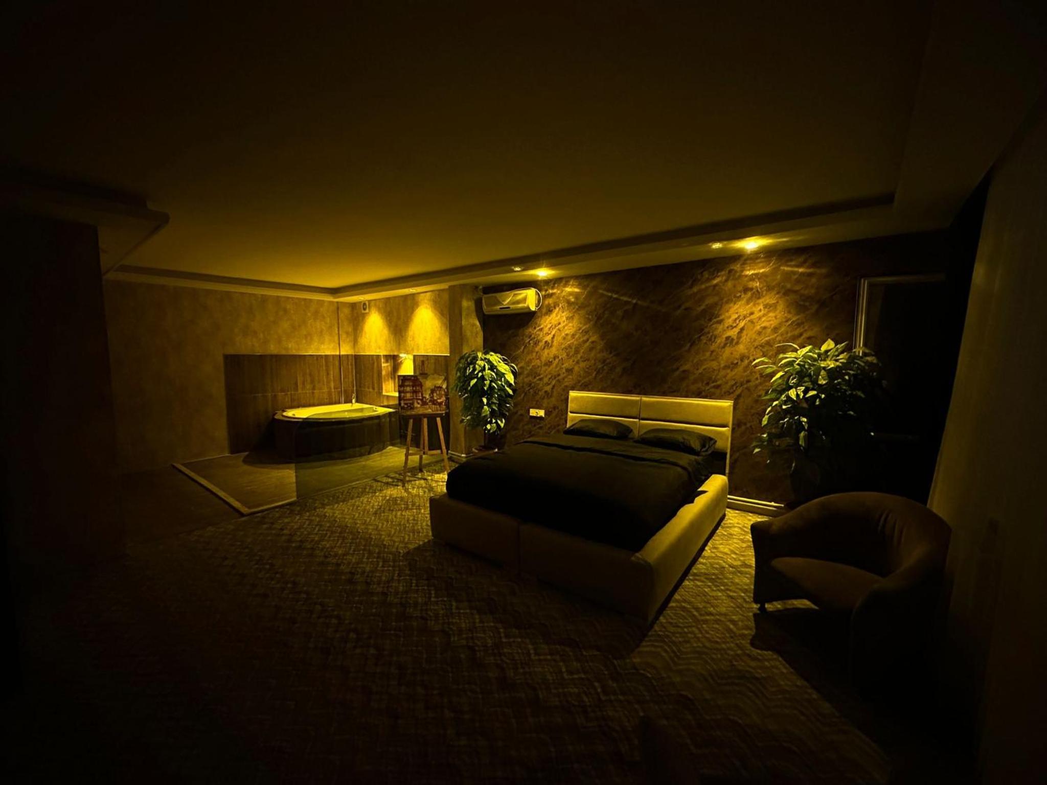 Large Double Room - Photo 33