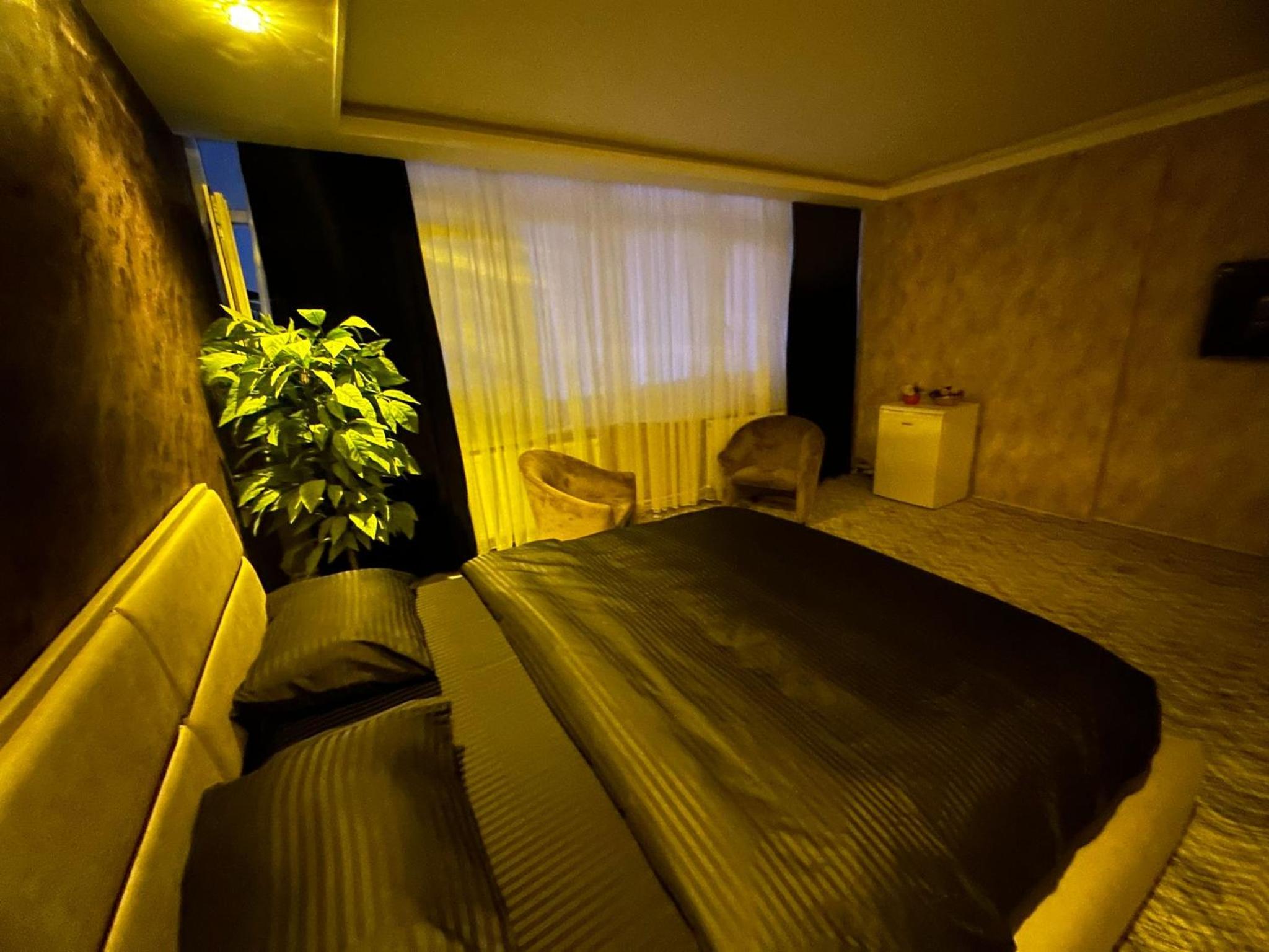 Large Double Room - Photo 30