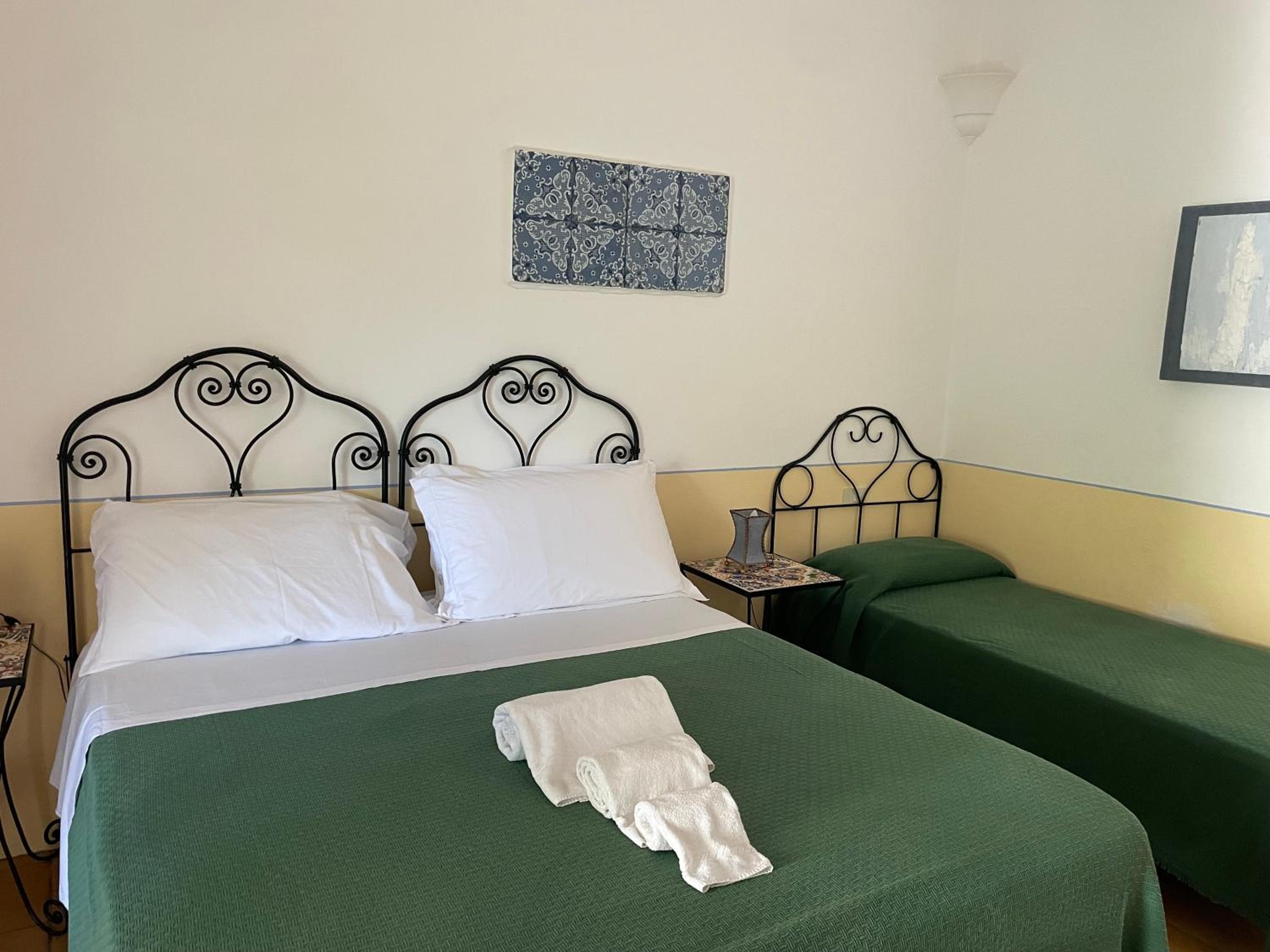 Quadruple Room with Garden View photo 3