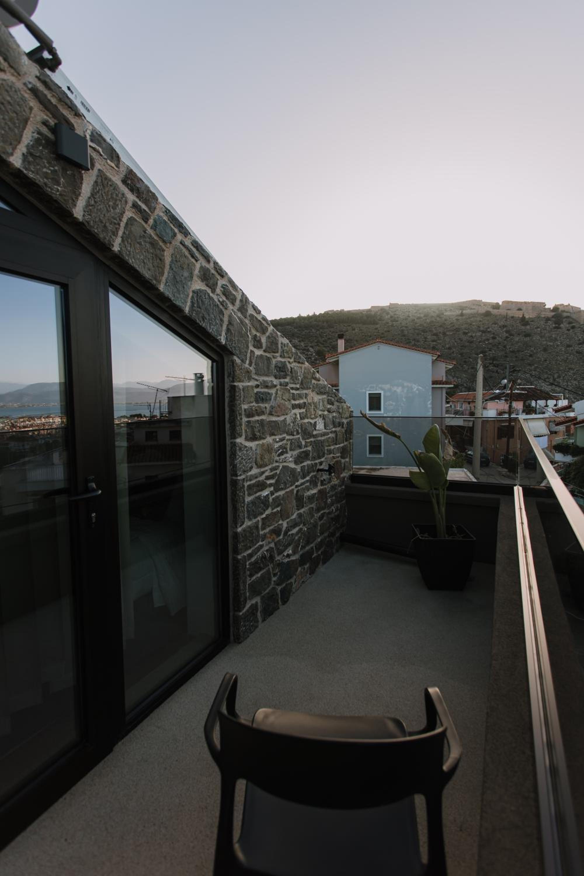 Executive Suite - Photo 36