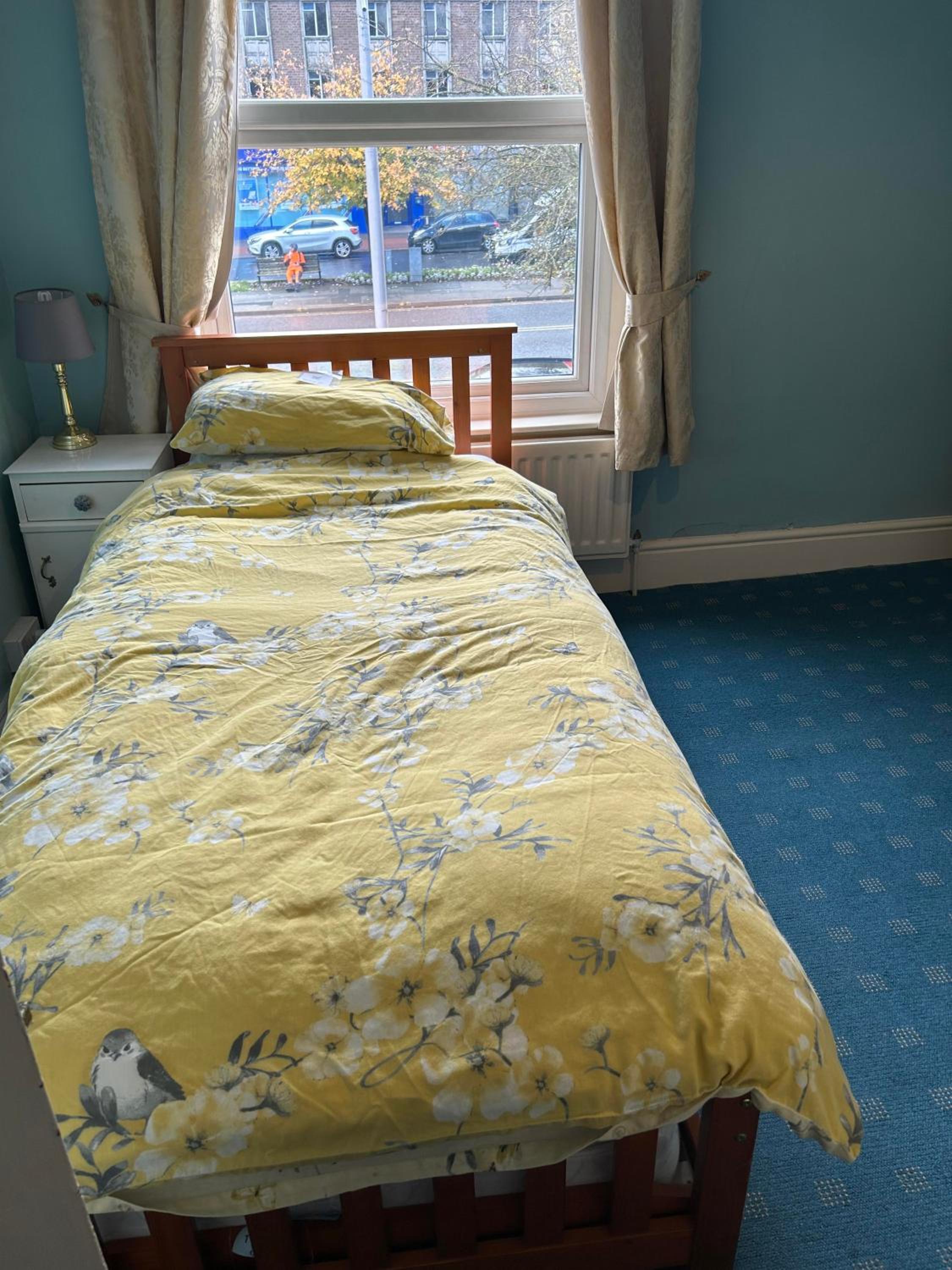 Two-Bedroom Apartment - Photo 2