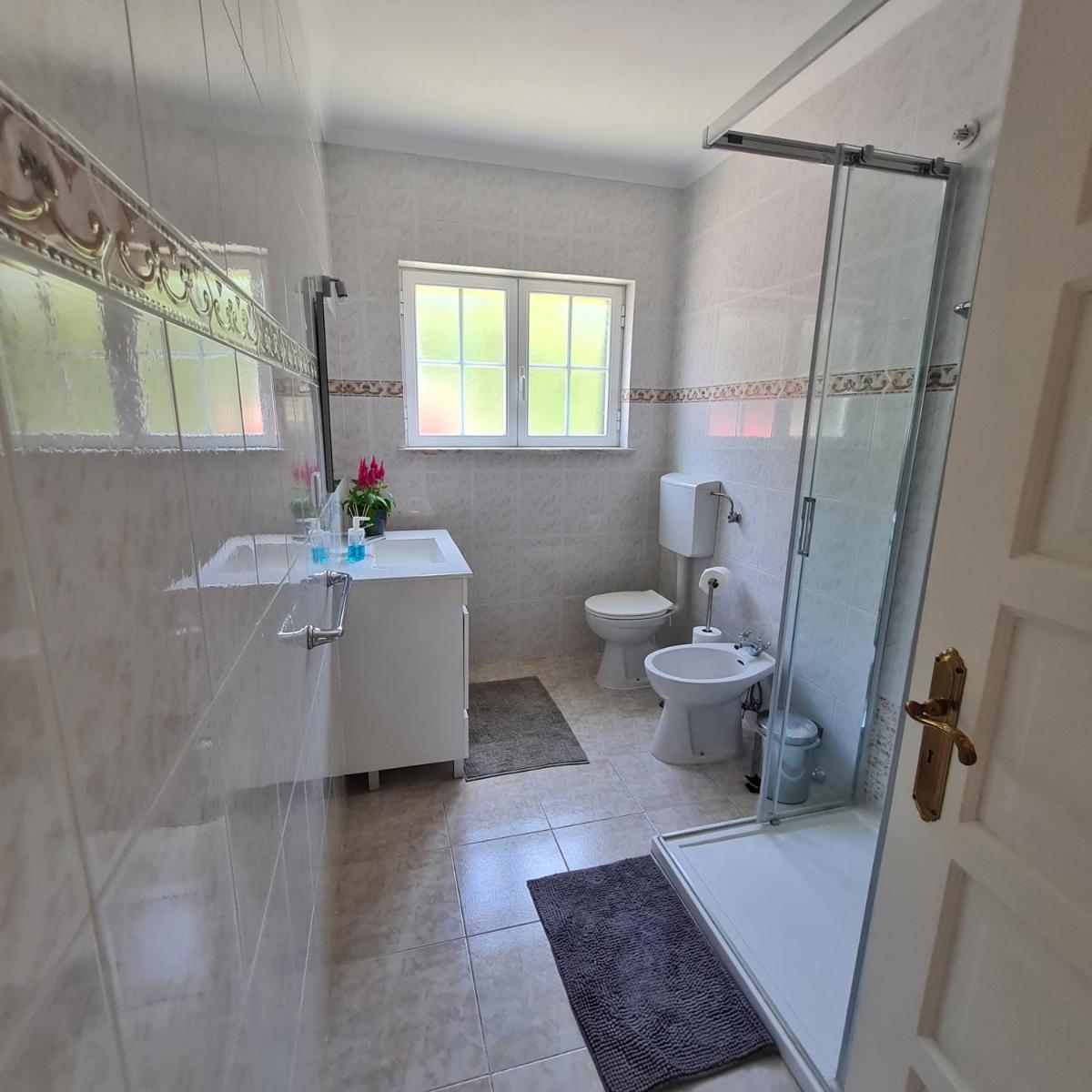 Standard Twin Room with Garden View photo 2
