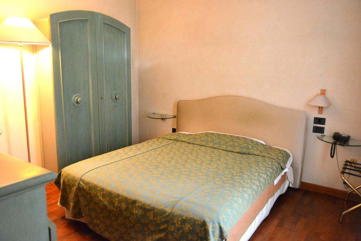 Large Single Room photo 2