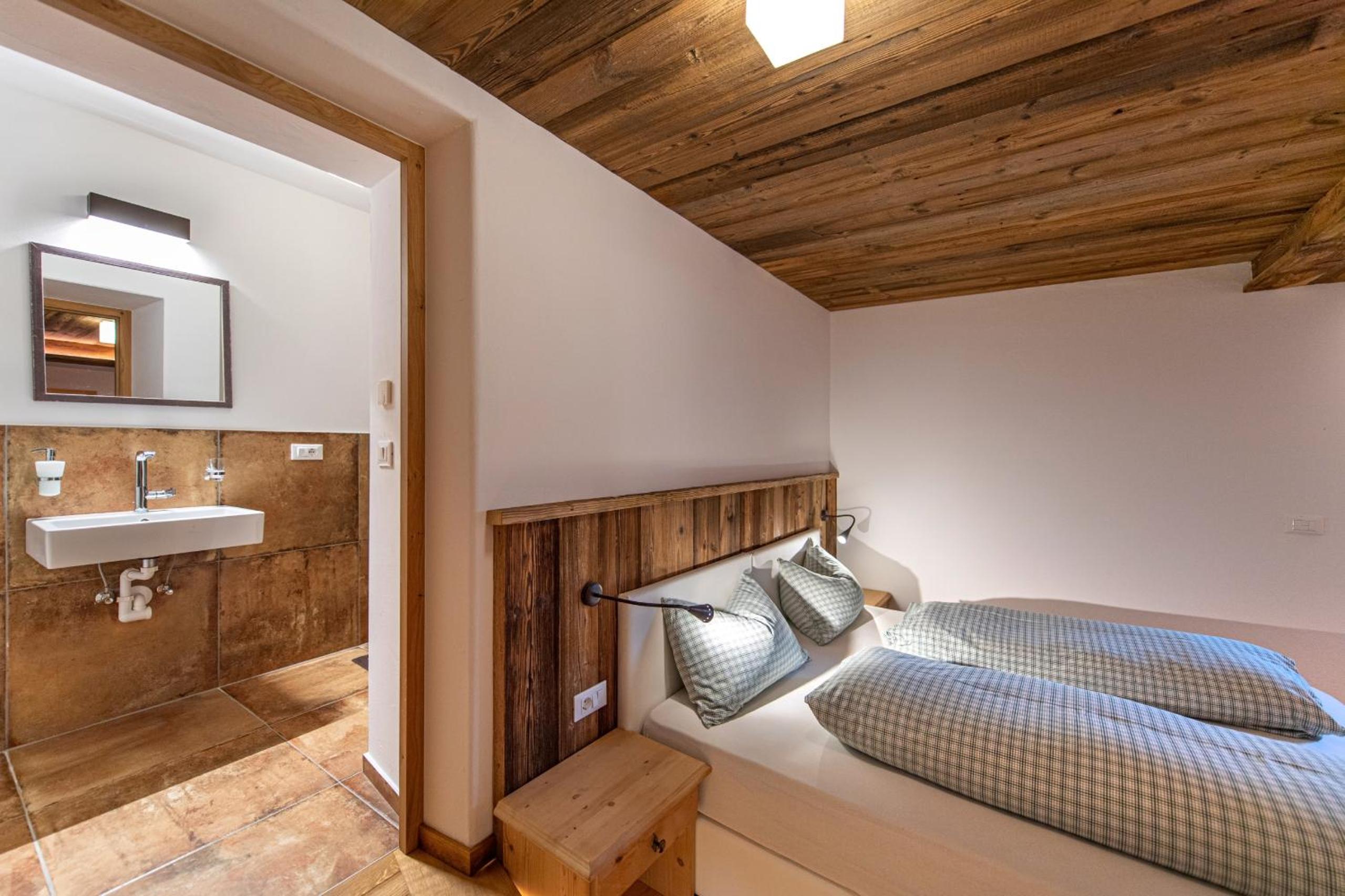 Apartment with Terrace photo 3
