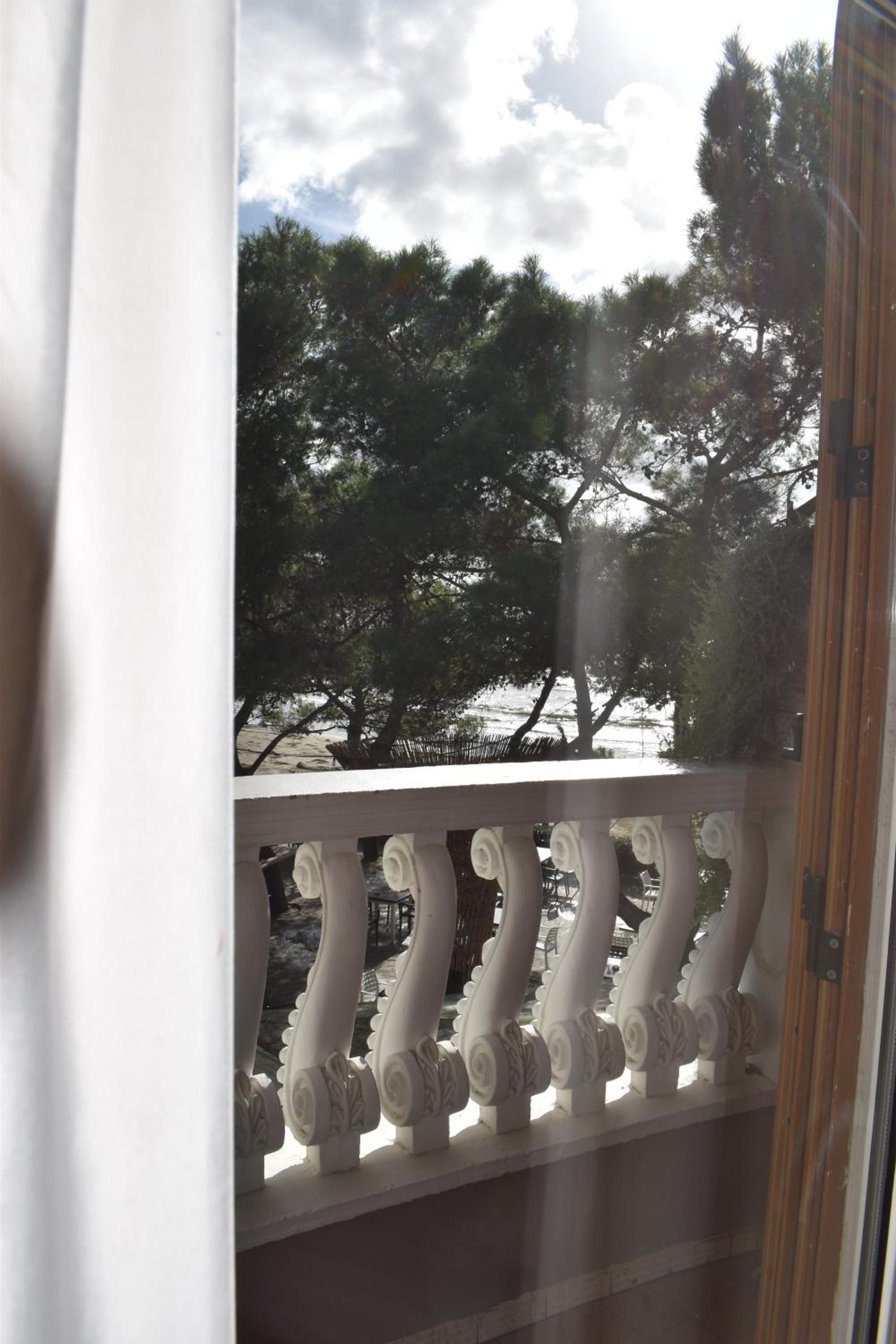 Standard Triple Room with Sea View photo 2