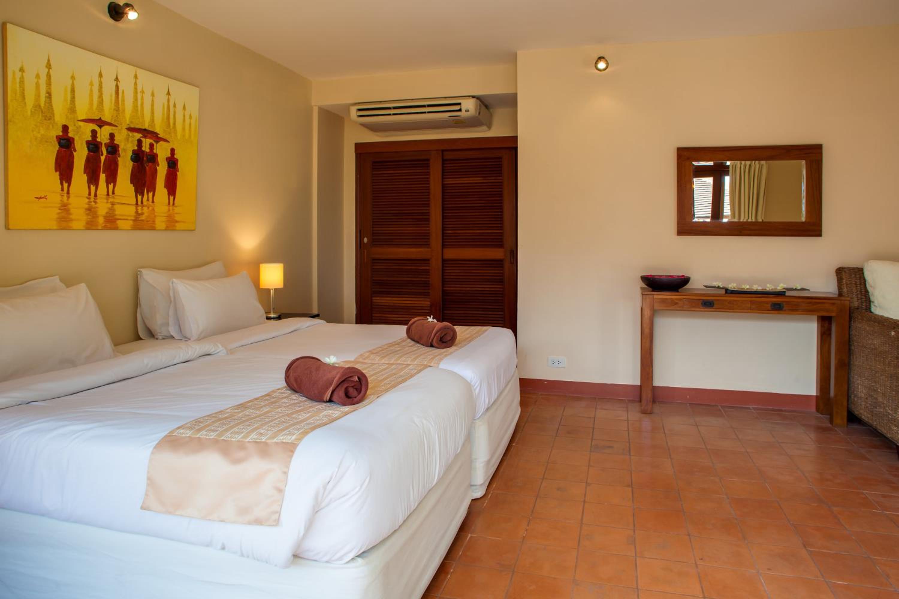Three-Bedroom Villa photo 3