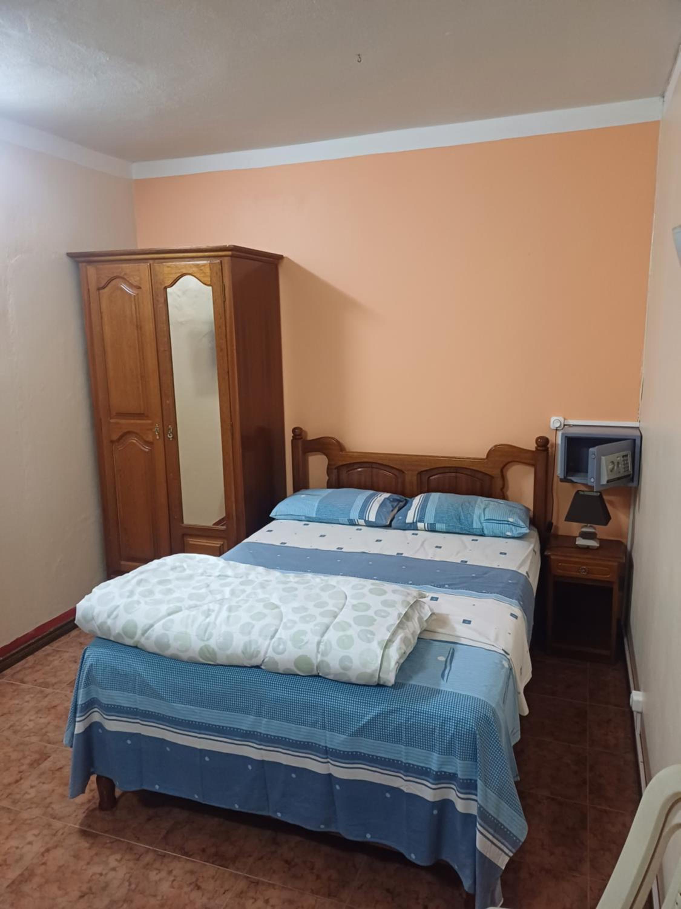 Studio Apartment photo 1