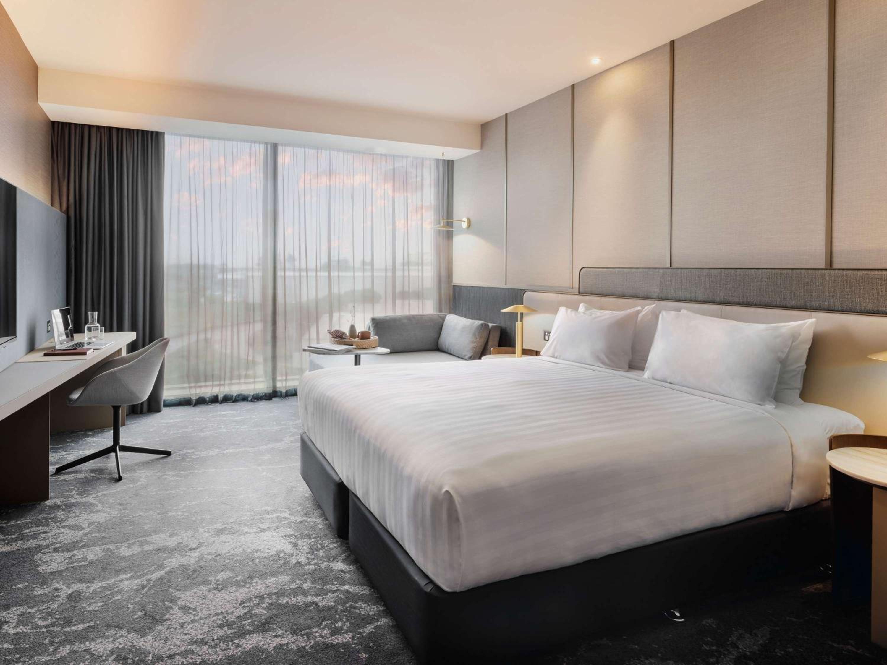 Executive King Room - Photo 2