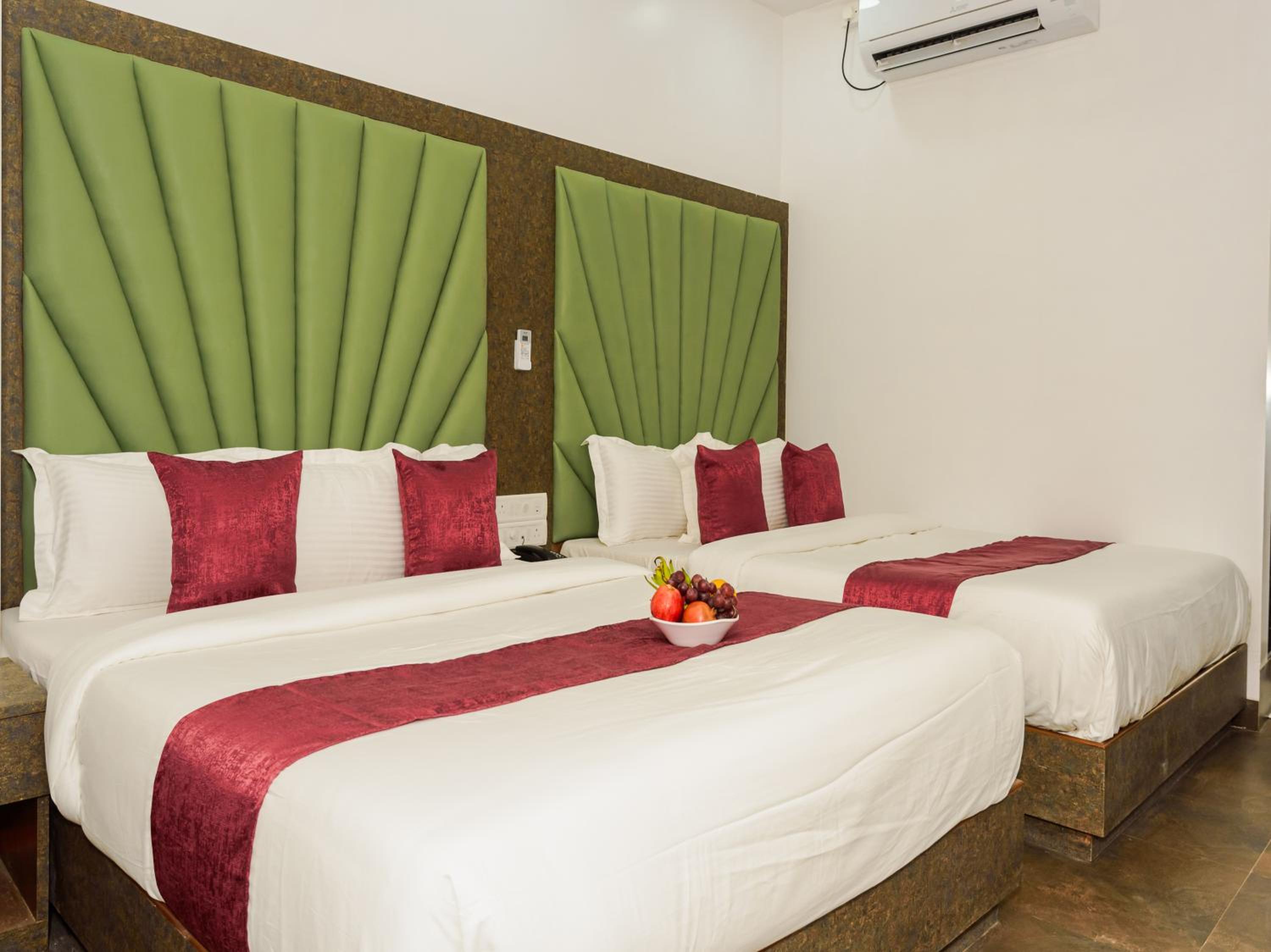 Family Suite - Photo 9
