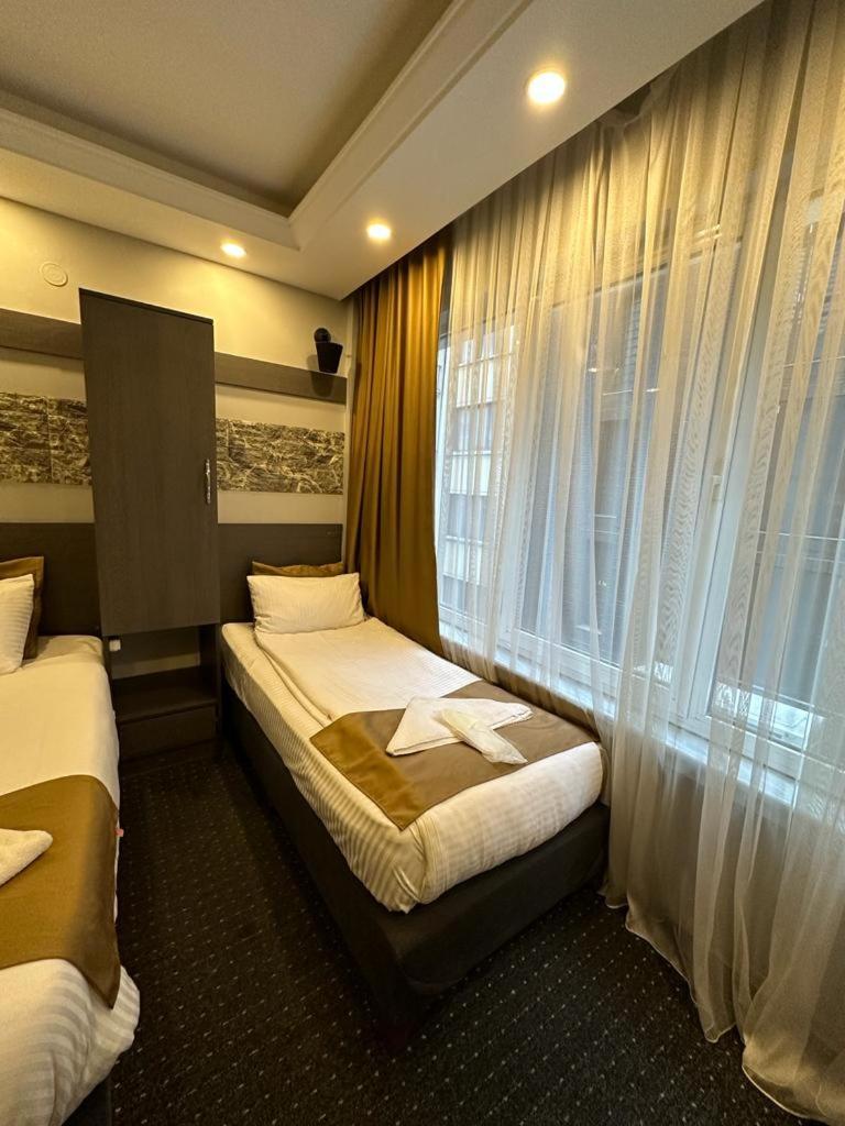Comfort Triple Room photo 2
