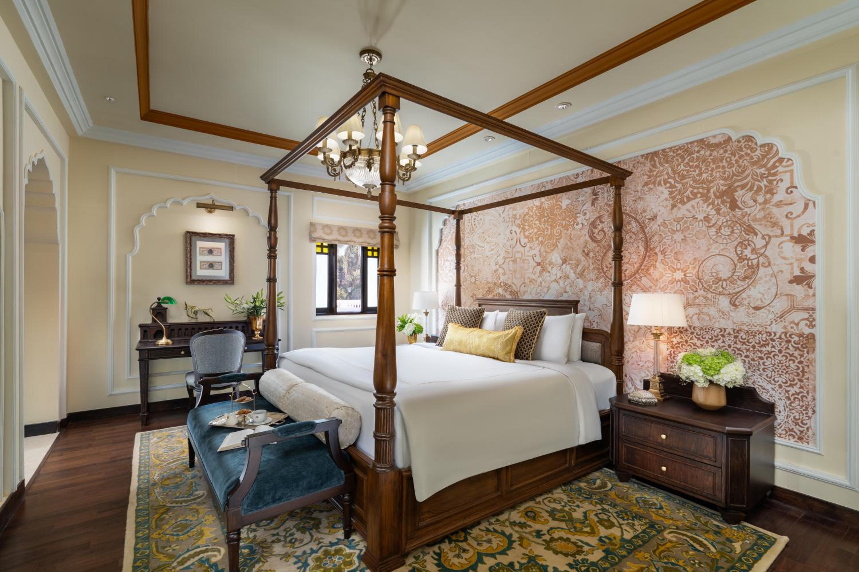 Historical Suite - includes 15% off on Spa and Laundry - Photo 1