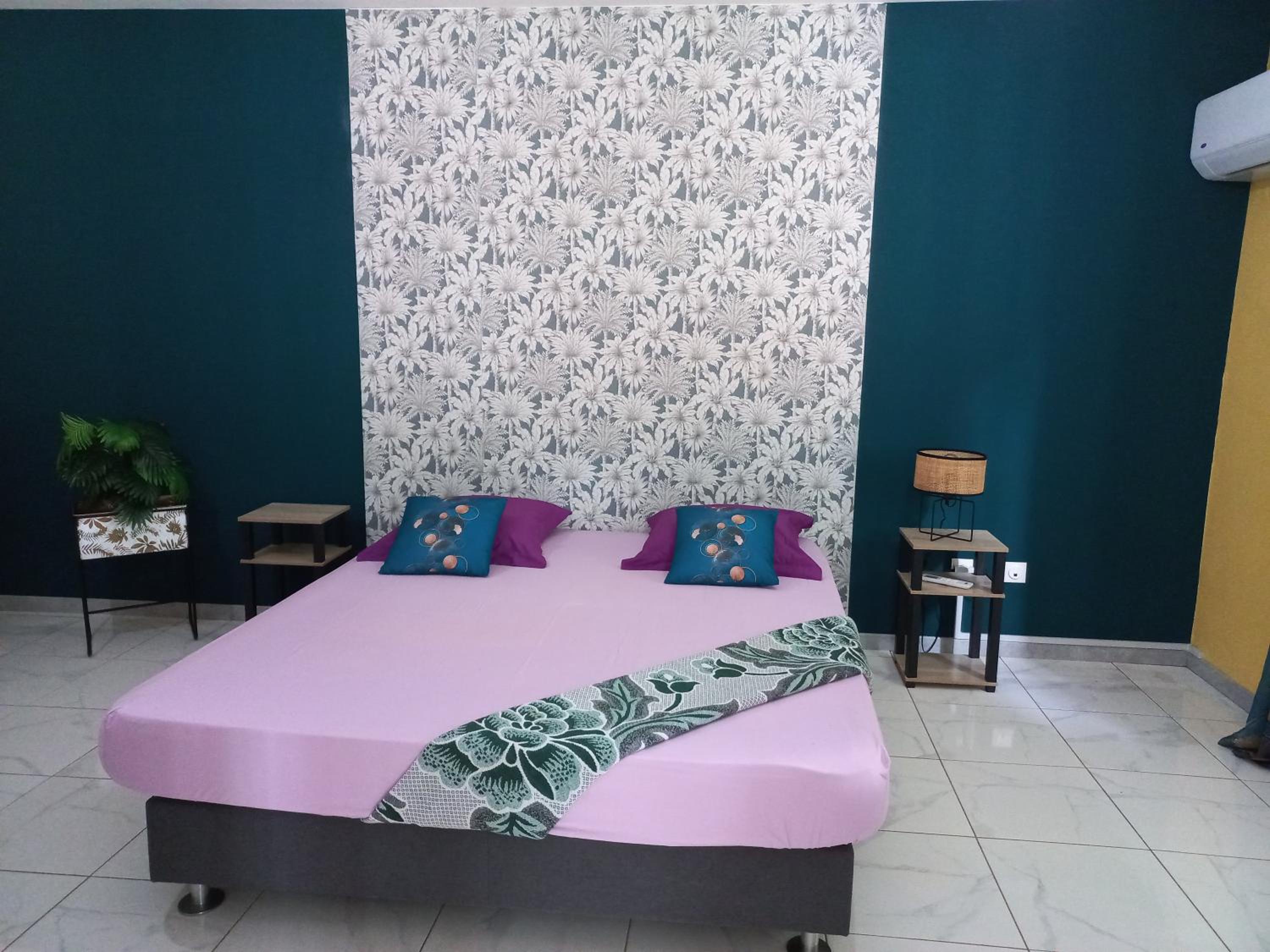 Three-Bedroom House photo 1