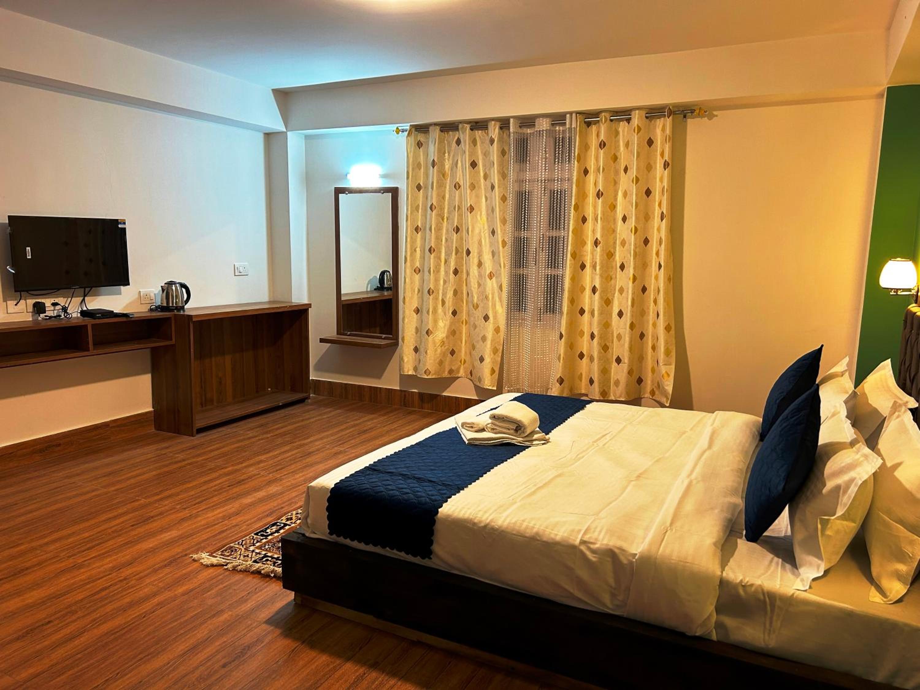 Deluxe Double Room photo 3