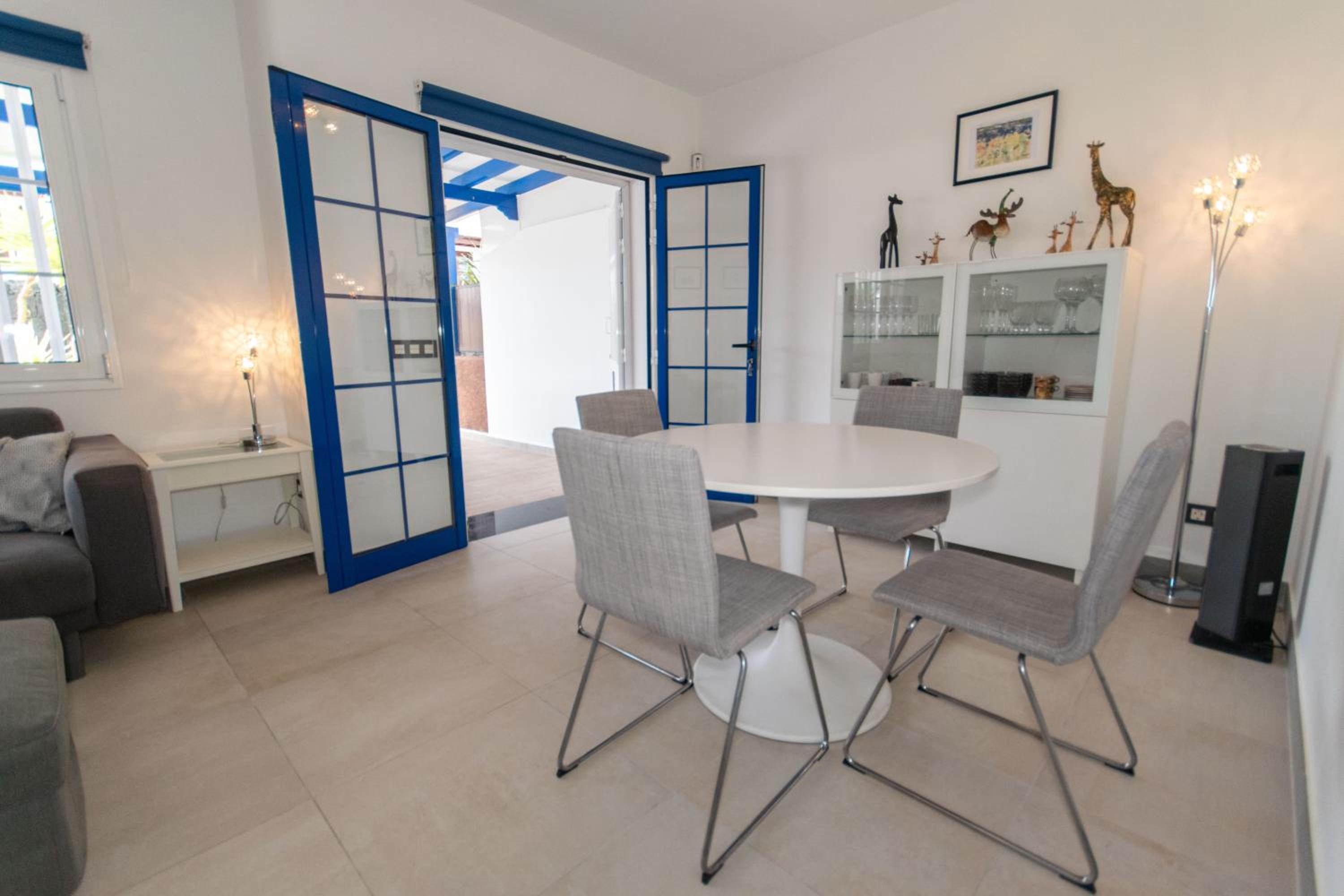 Three-Bedroom Villa photo 3