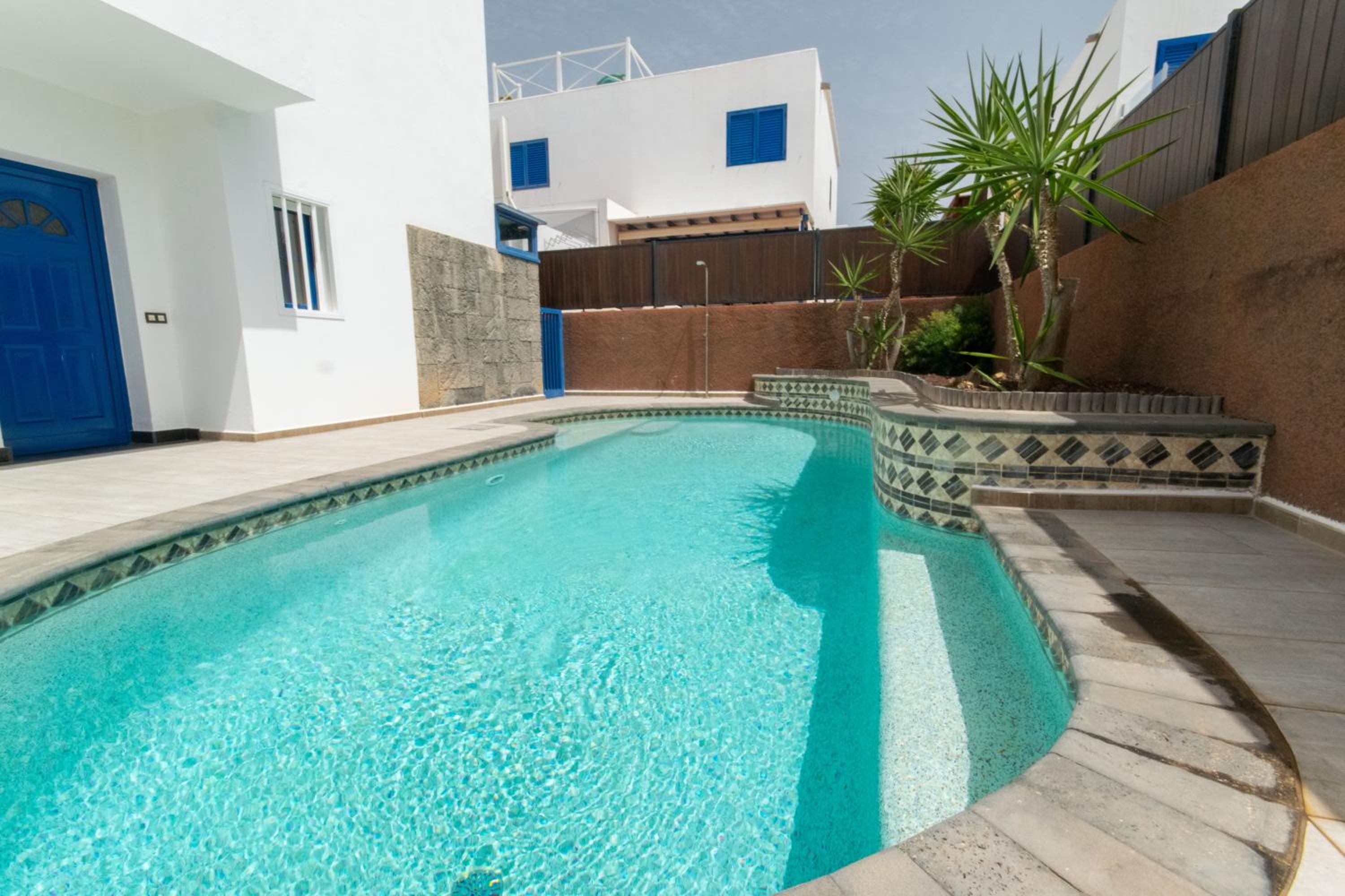Three-Bedroom Villa photo 2