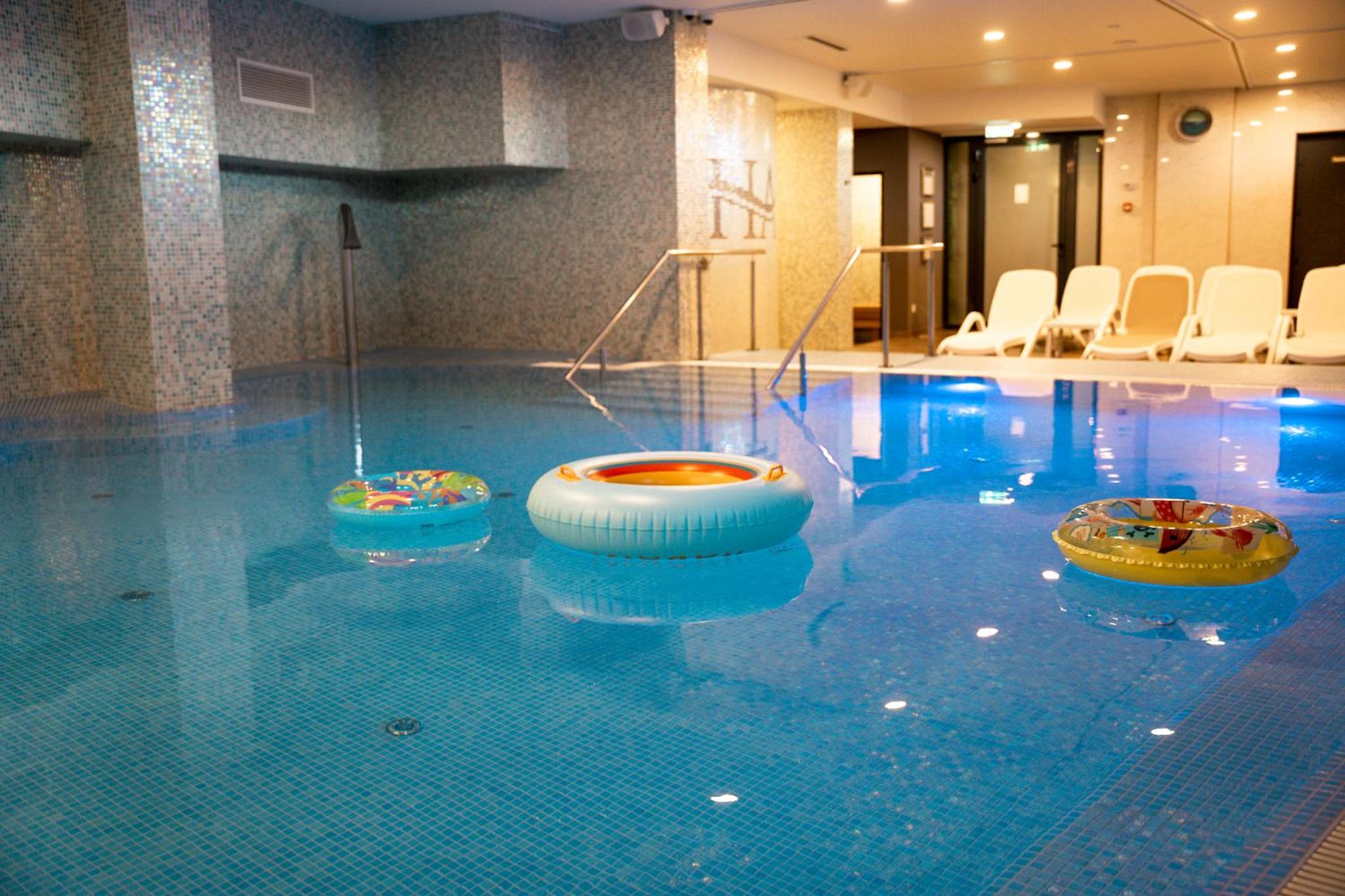 Double Room with Balcony - Photo 4