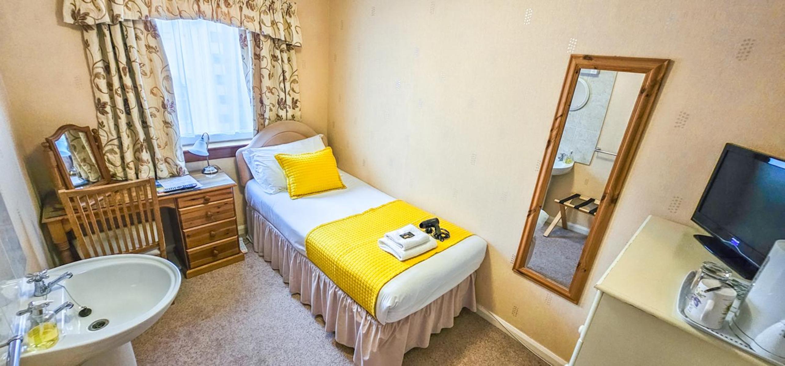 Single Room photo 2