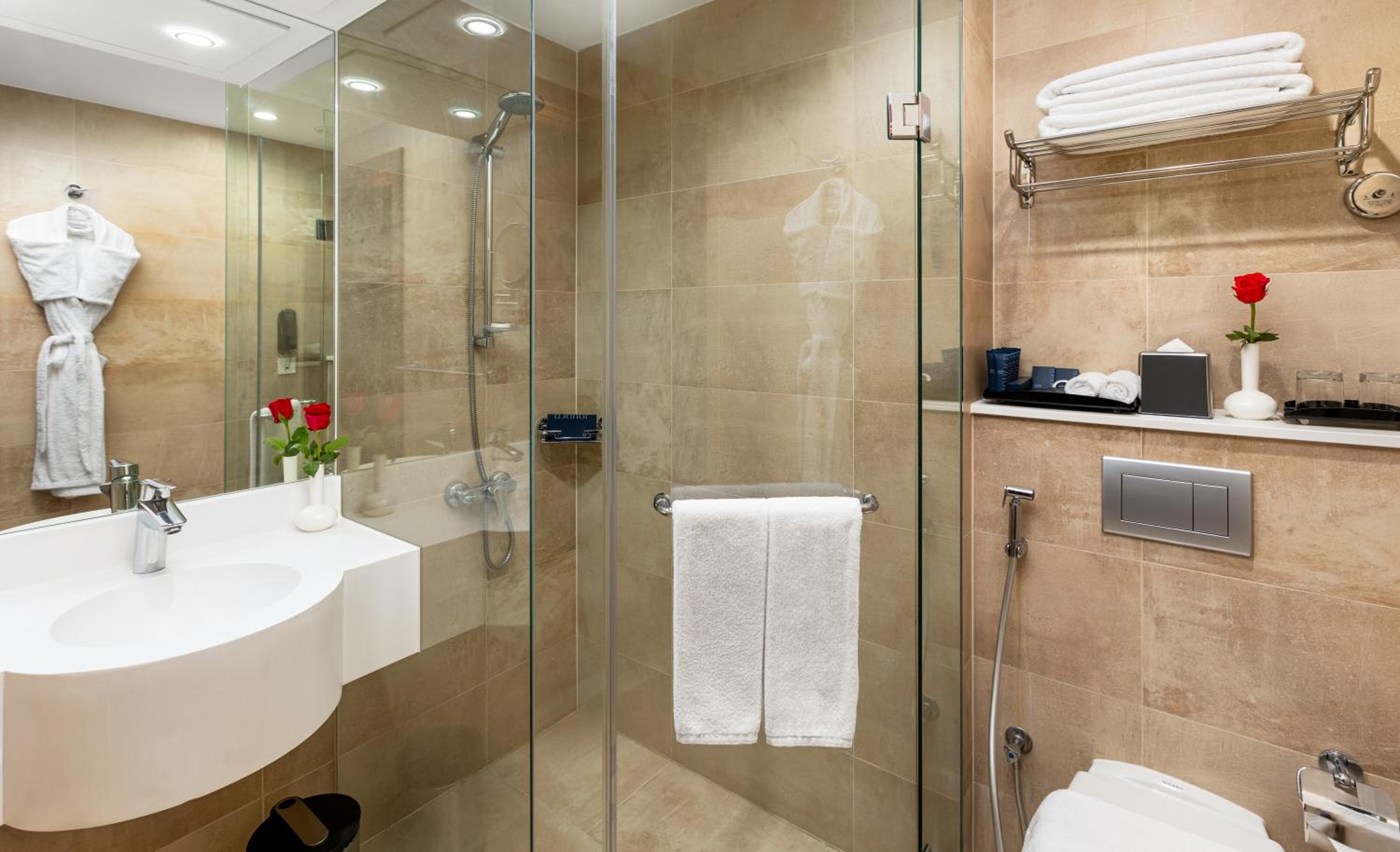 Standard Triple Room - Photo 2