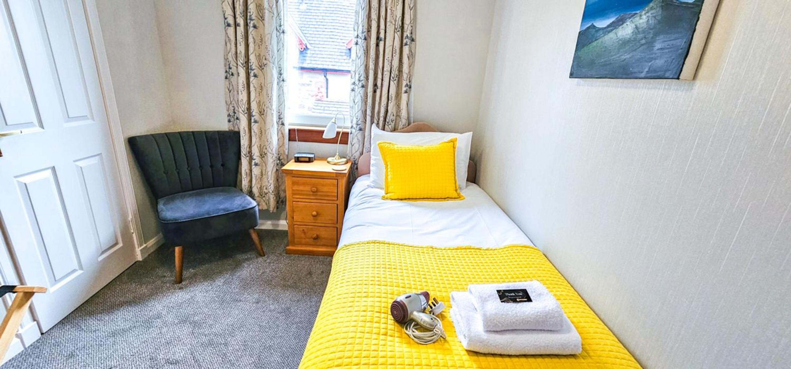 Budget Single Room photo 3