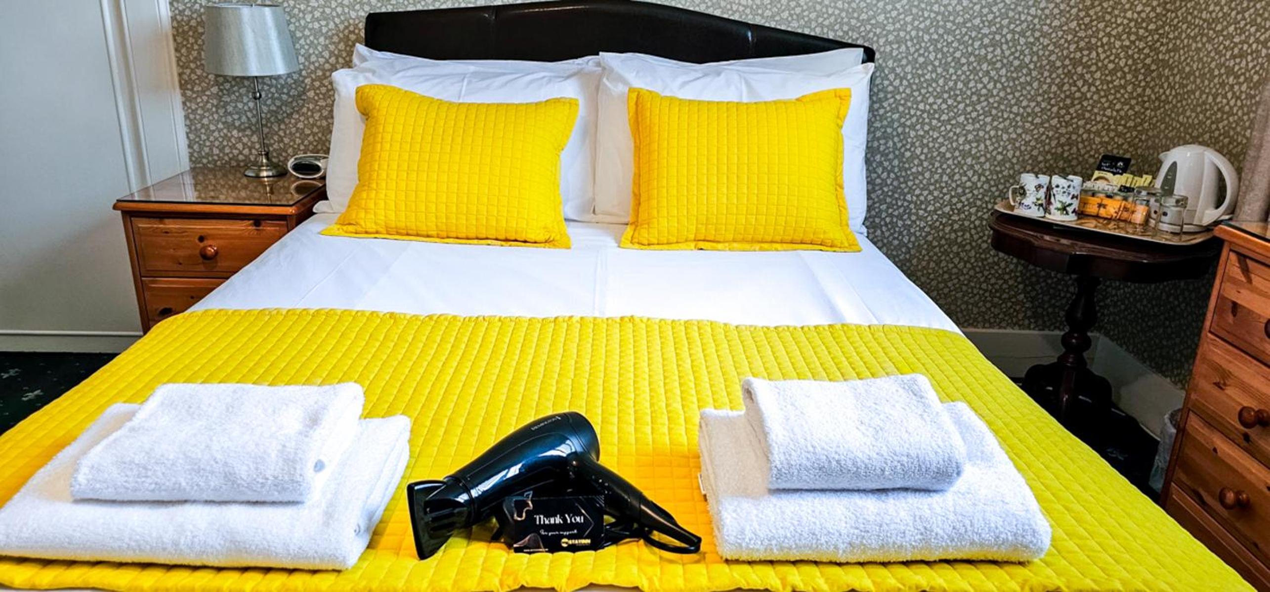 Standard Double Room - Photo 9