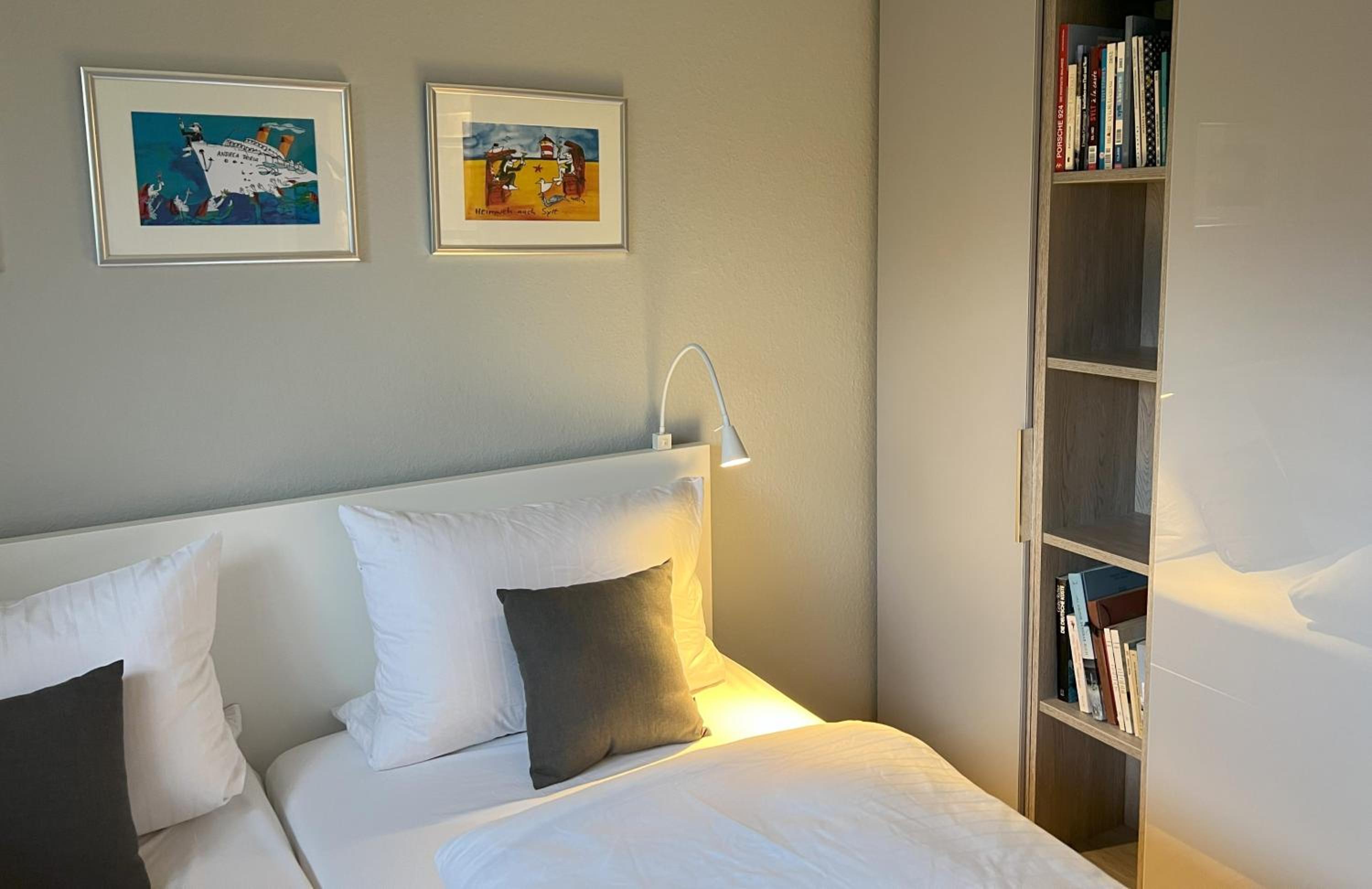 One-Bedroom Apartment photo 3