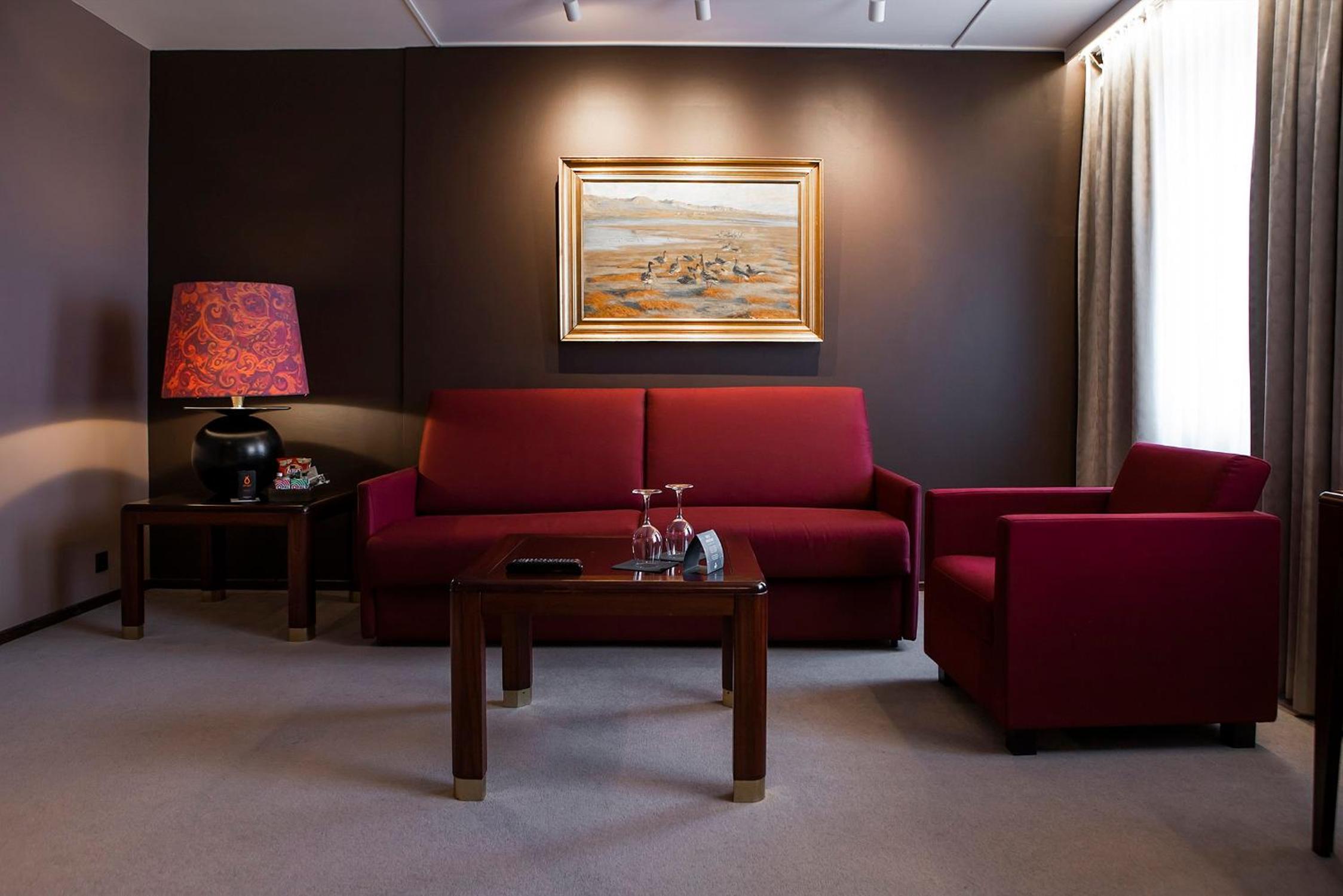Suite - Photo 2
