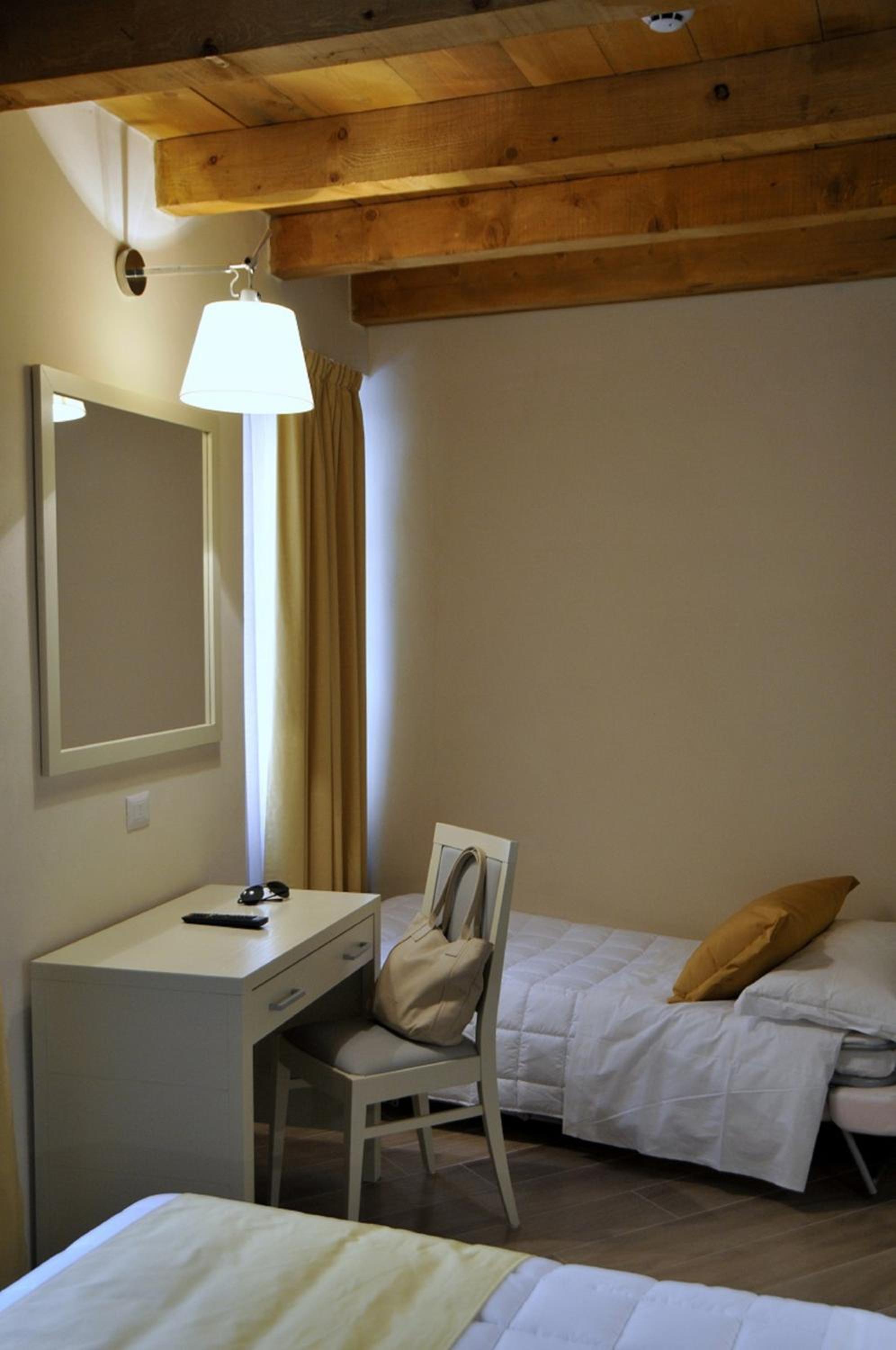 Triple Room - Photo 7