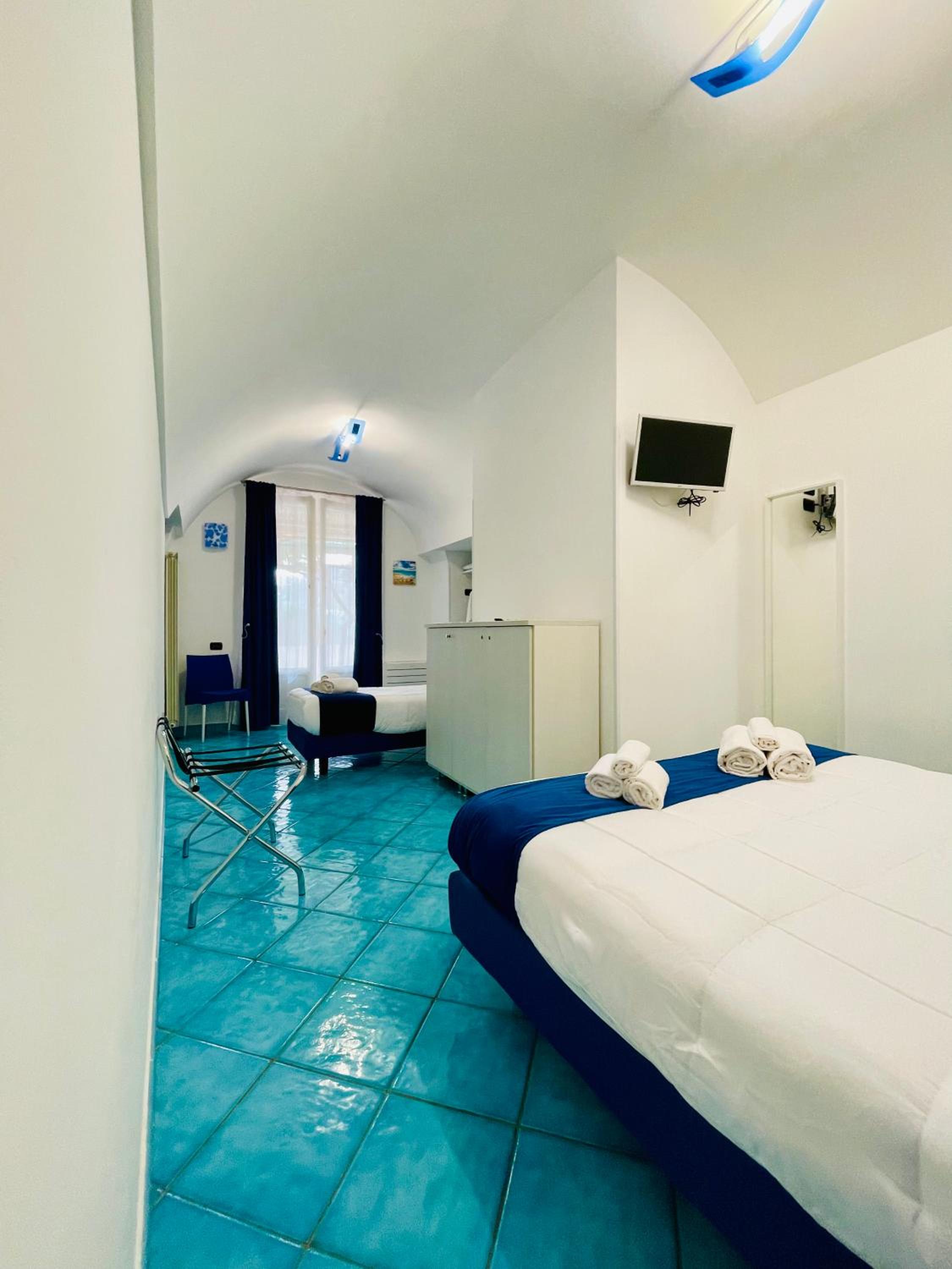Standard Apartment with Spa Bath and Terrace photo 1