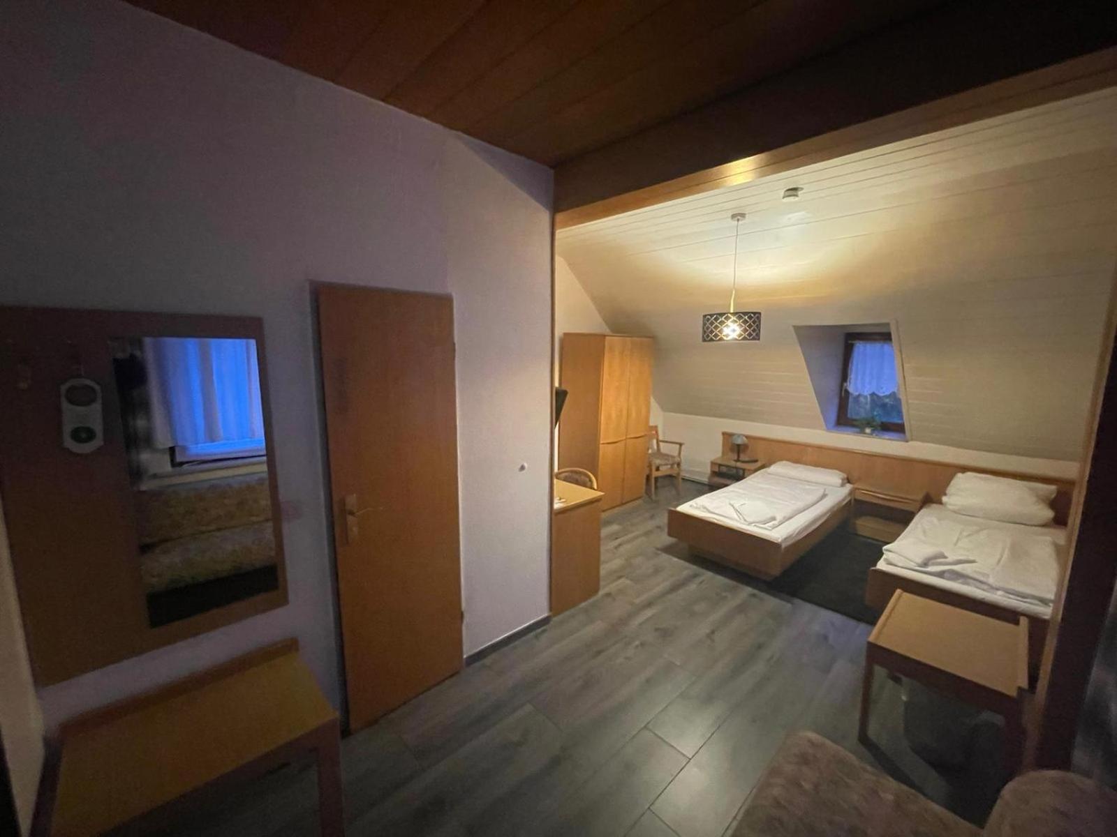 Double Room - Photo 3