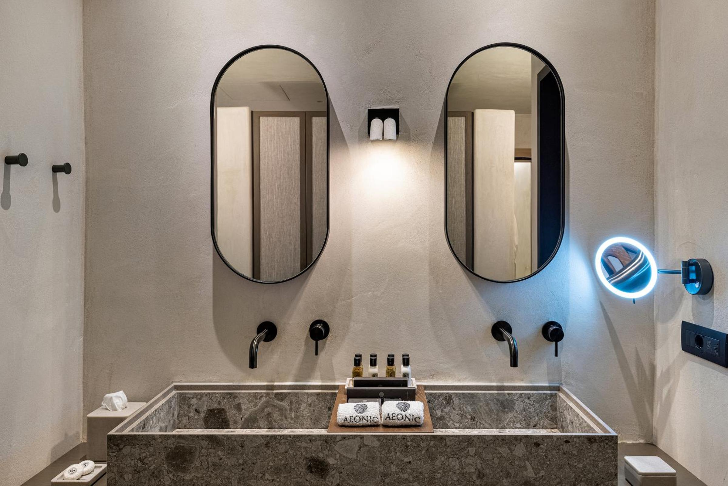 ETERNAL Suite with Supreme Pool - Photo 7