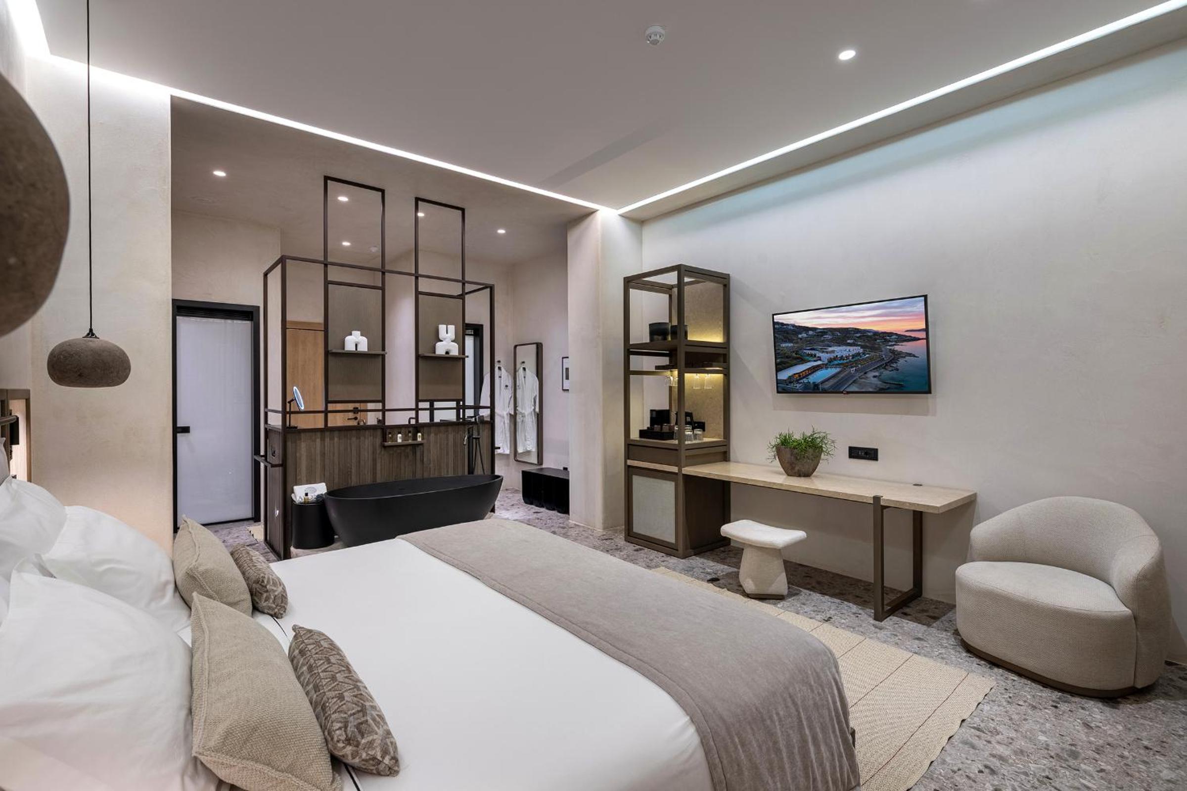 EPIC Junior Suite with Jacuzzi