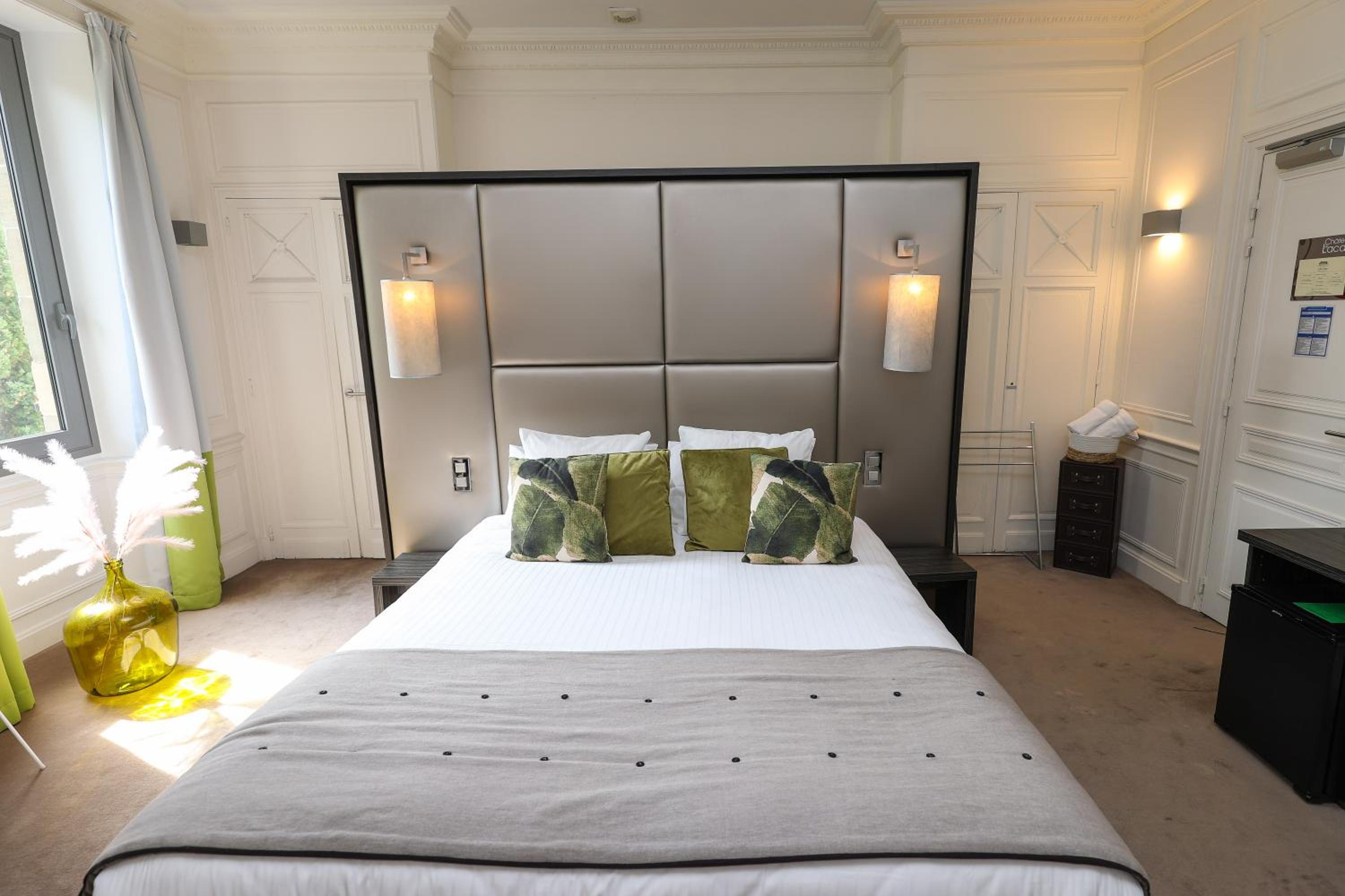 Deluxe Double Room - Photo 10