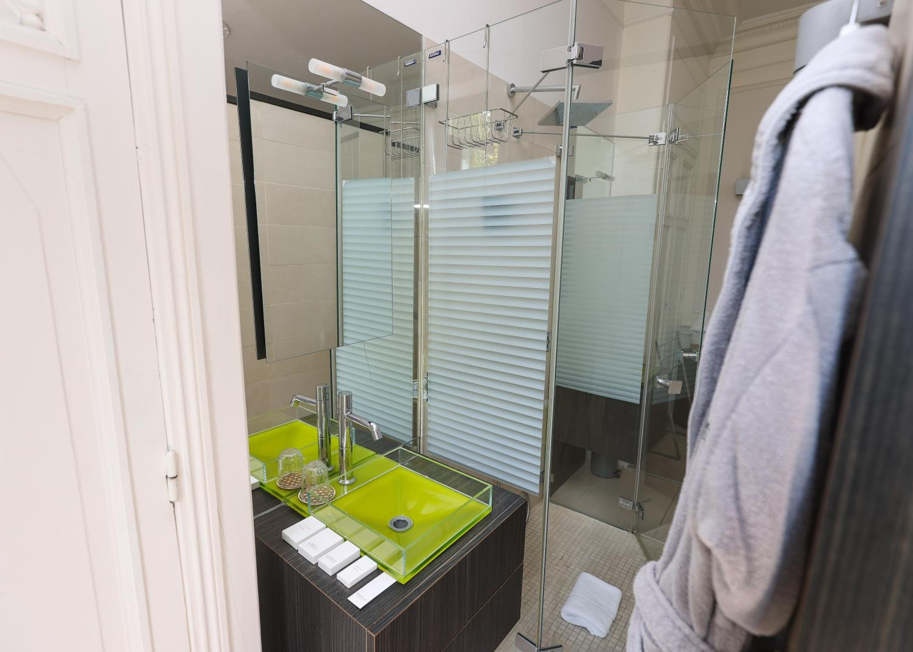 Deluxe Double Room - Photo 6