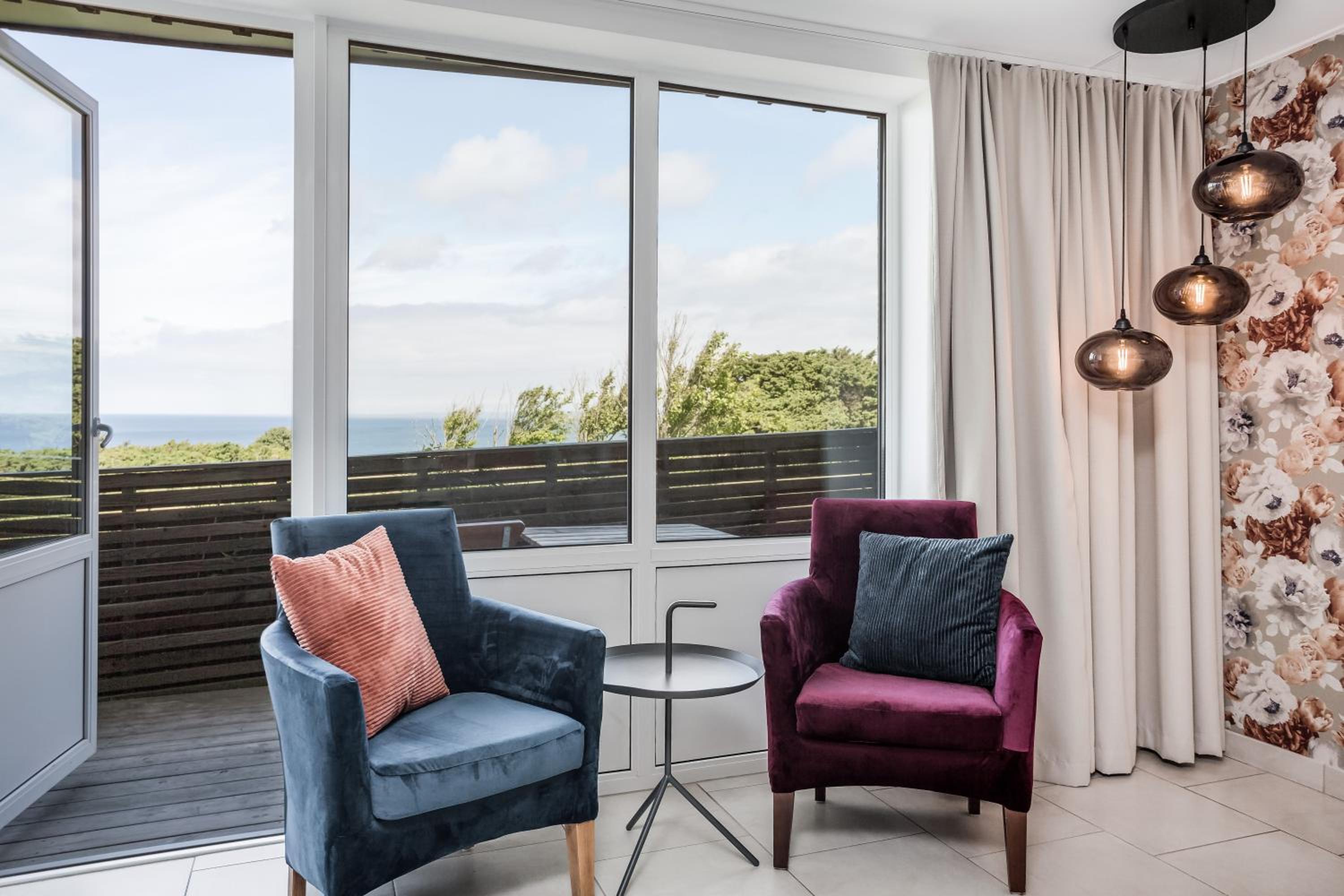 Twin Room with Sea View - Photo 6
